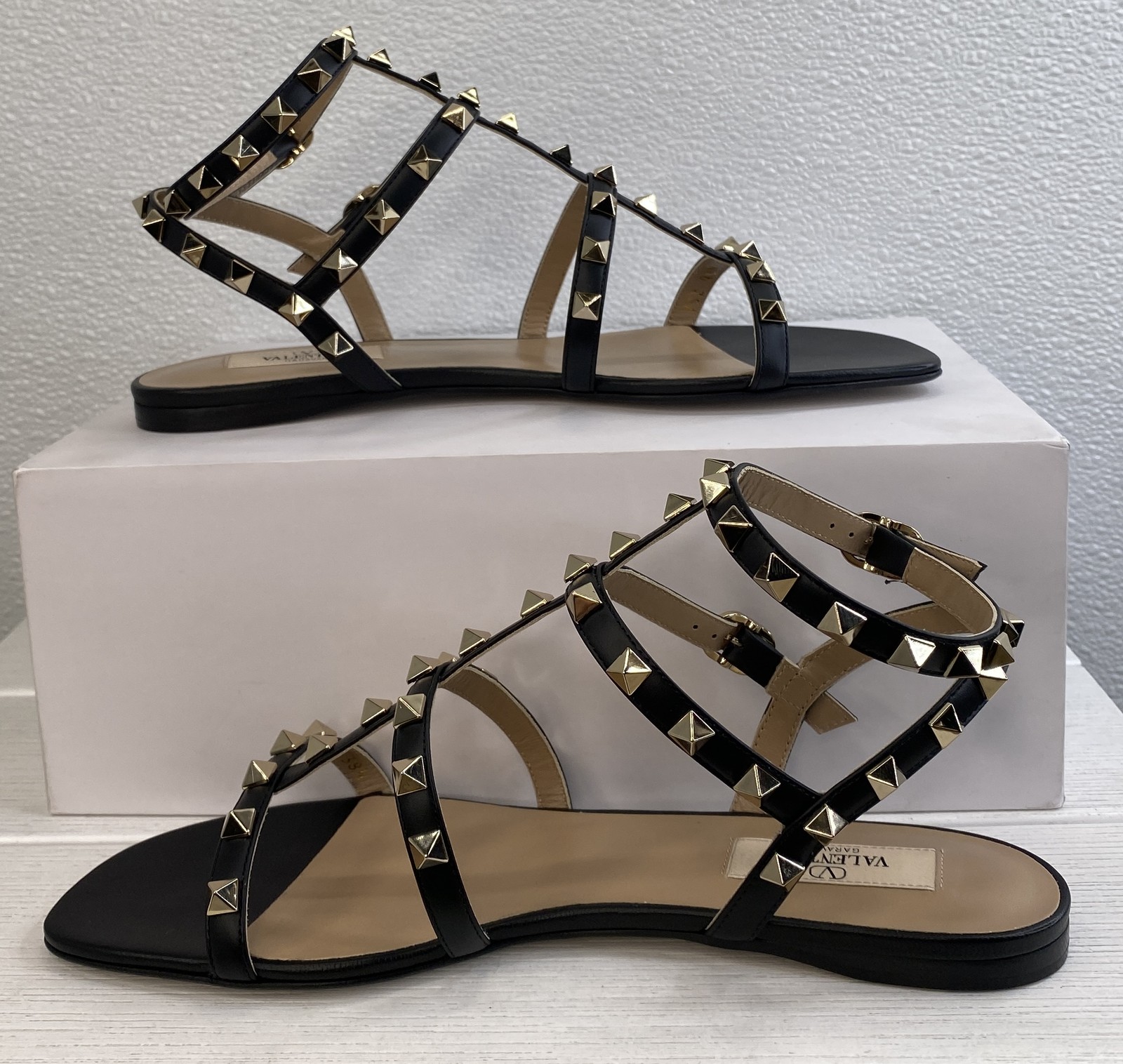 Valentino Garavani Rockstud Caged Sandal Women US8.5 EU38.5 Black Leather Straps