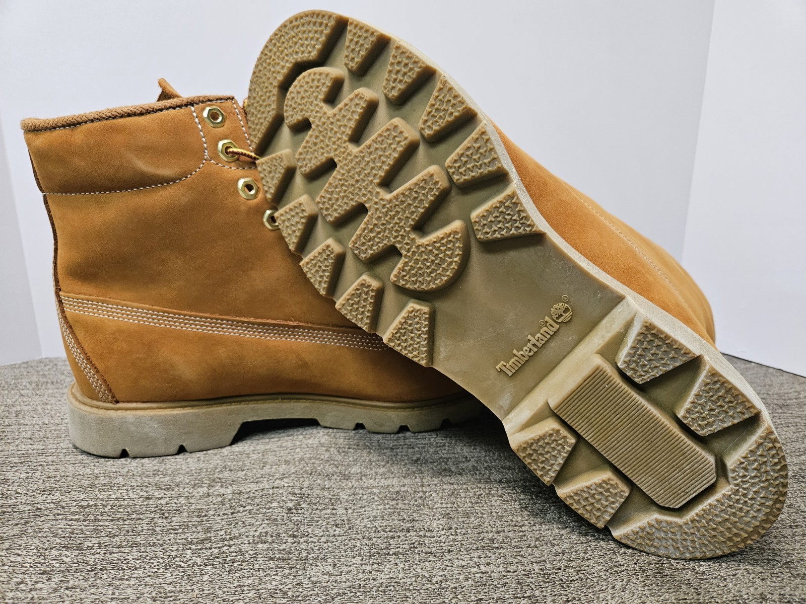 NEW Timberland 6 In Waterproof Wheat Nubuck Men’s SIZE 13