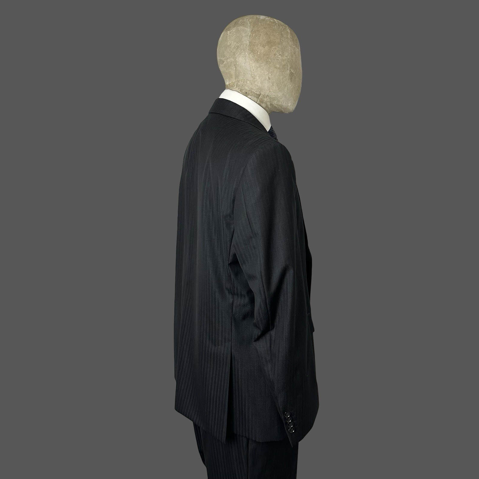 Strellson Suit 44R 38R 2PC Men’s Black Super 120’s Wool Herringbone Stripe
