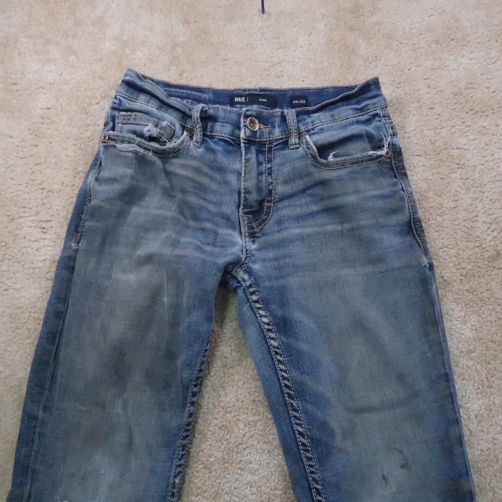 BKE Buckle Aiden Straight leg Jeans Men’s 28×32 Blue Stretch Denim Distressed