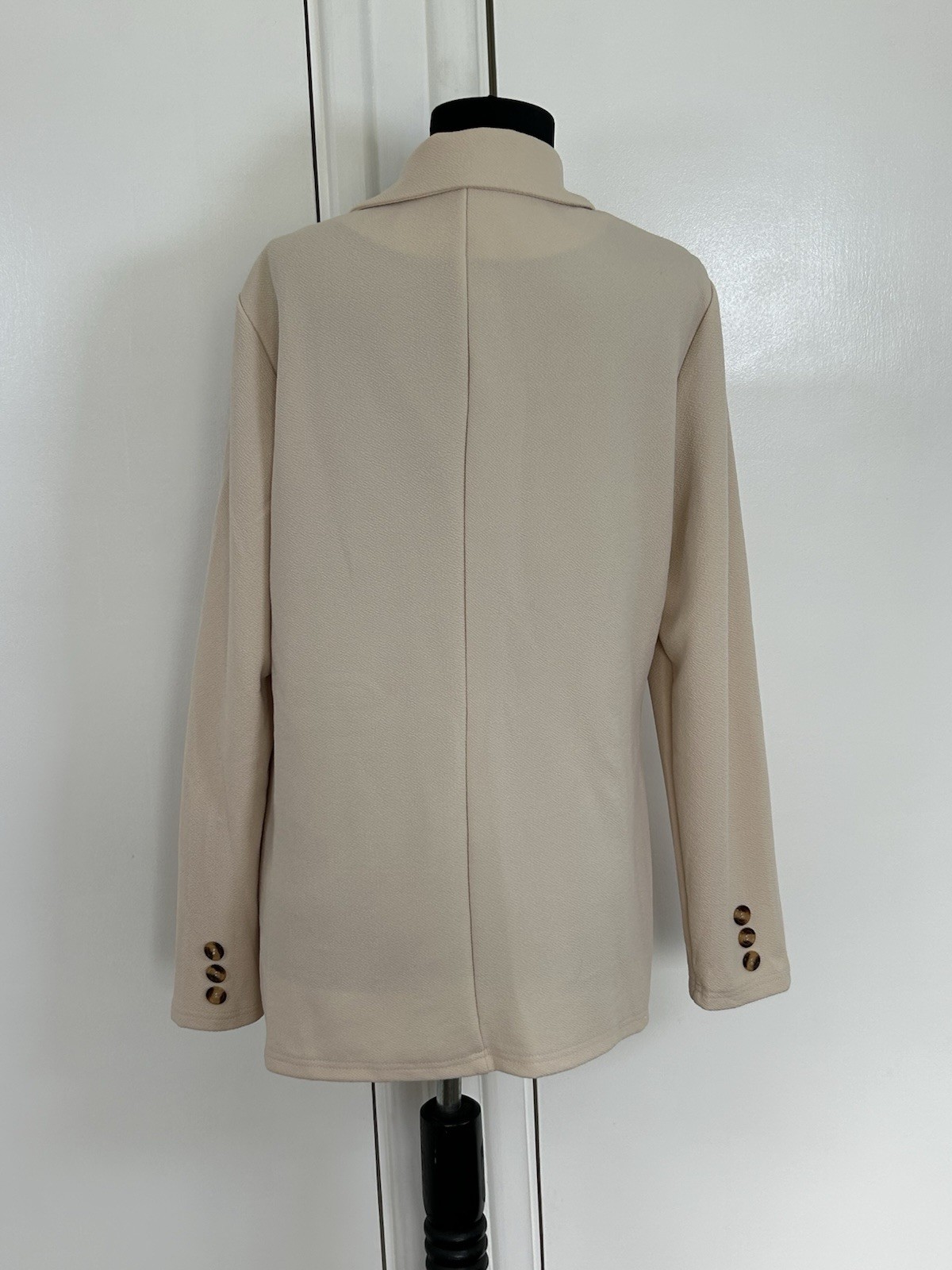 Shein Lightweight Cream Blazer Jacket Size XL Unlined Open Front Long Sleeve