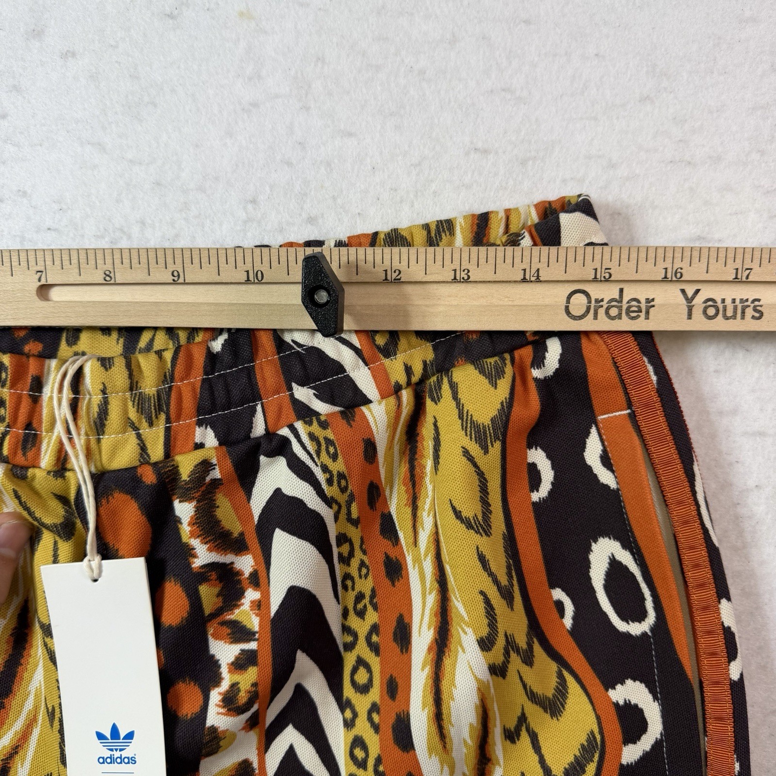 Adidas Jeremy Scott JS Leopard FB TP Animal Track Pants O21153 Size Medium New
