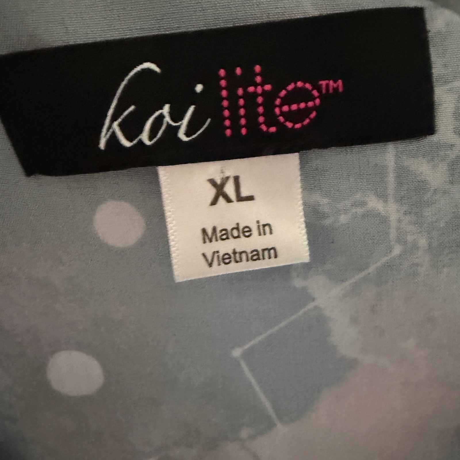 Koi Lite XL Galaxy Celestial Scrub TopPockets Stretch Side Panels Nurse Vet