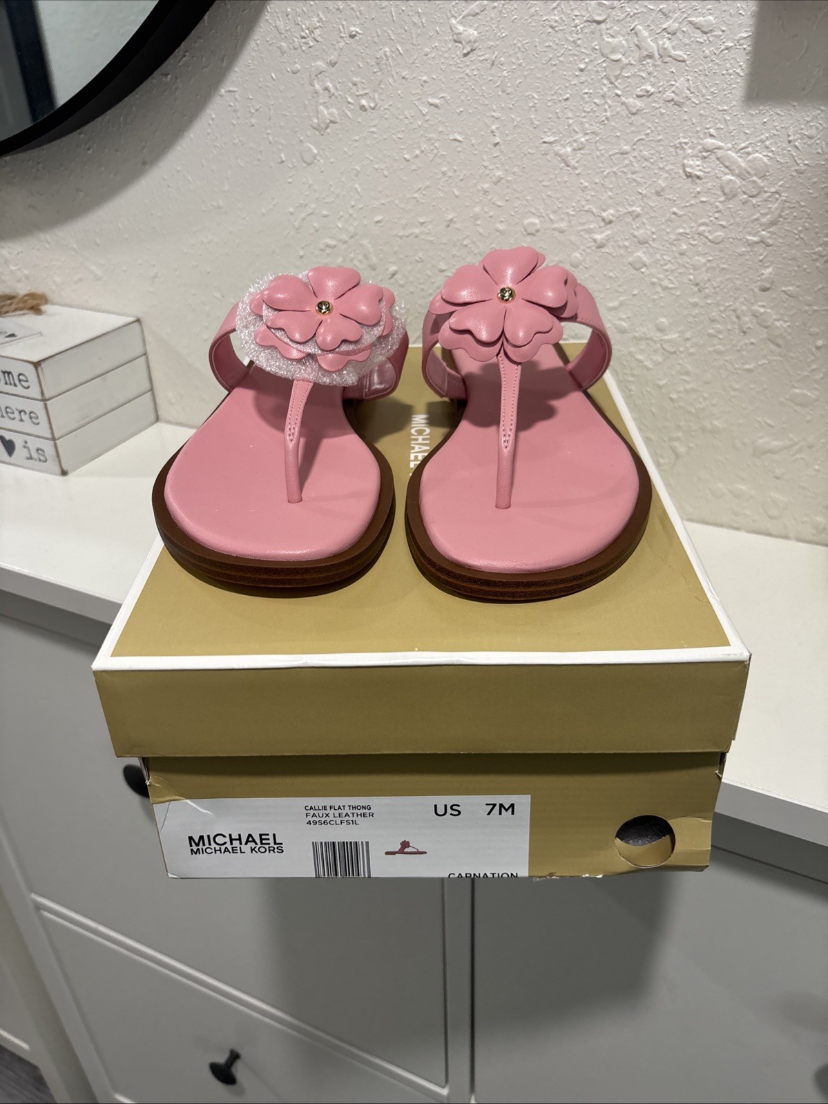 Michael Kors Callie Thong Sandal Carnation Size 7M New In Box Pink