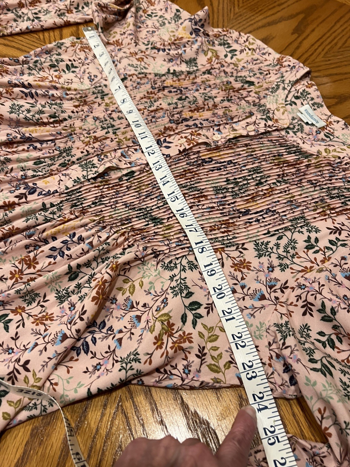 Sundance Popover Pink Floral Blouse XL Lightweight 100% Rayon Pleated Buttons
