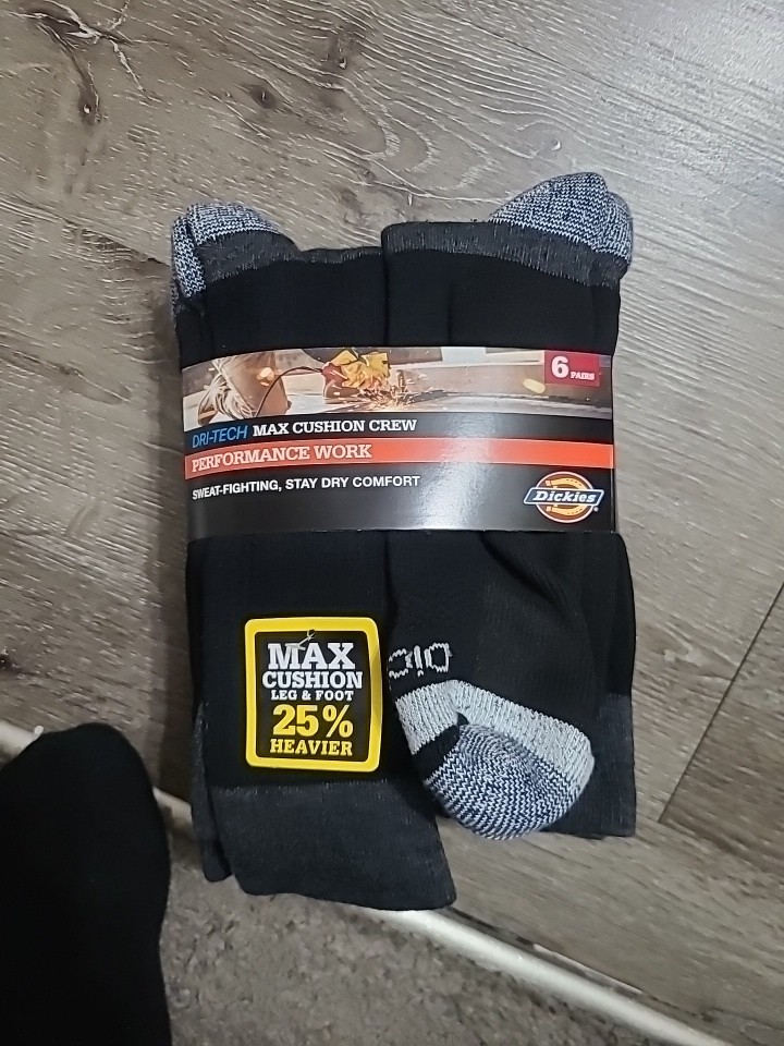 Dickies Men’s Dri-tech Moisture Control Crew Socks Assorted Sizes Colors 6pairs