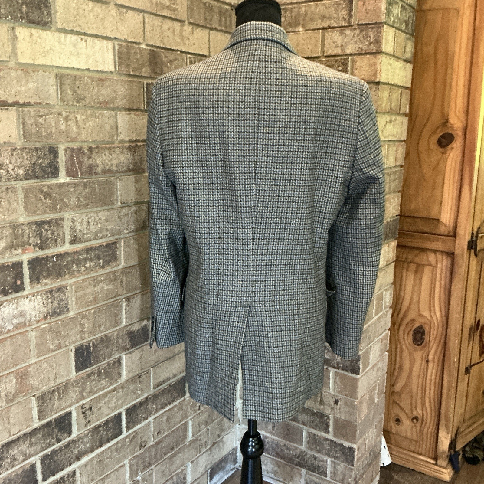 Brooks Brothers 100% Wool Houndstooth Blazer Sz 39R Italy Made Sport Coat #55E7