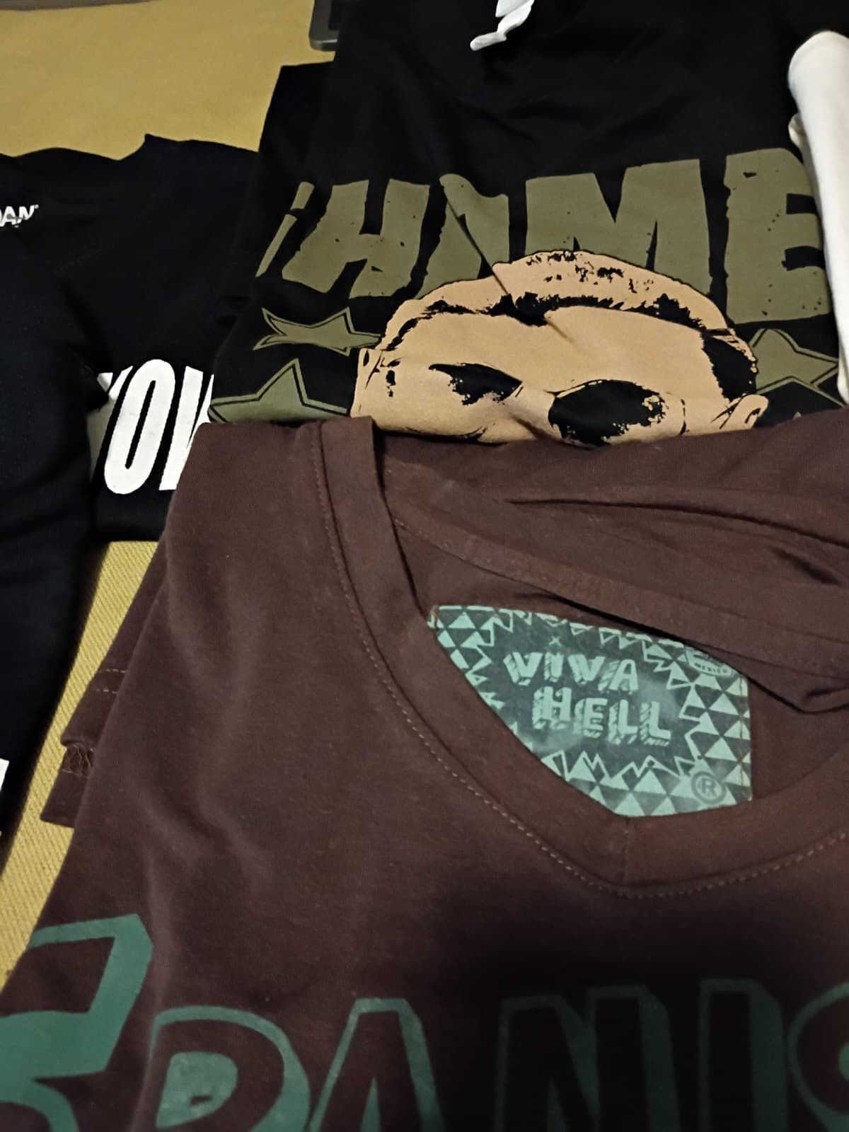 Lot of t shirts 24 pcs Various Sizes