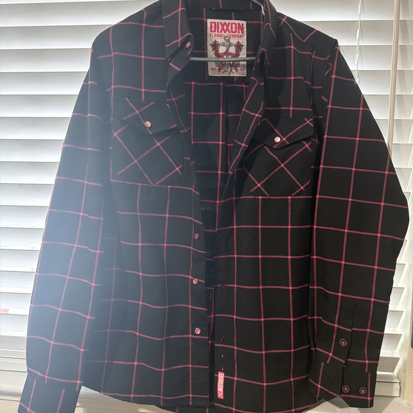 Dixxon Flannel Shirt The Hope Breast Cancer women’s L Black Pink