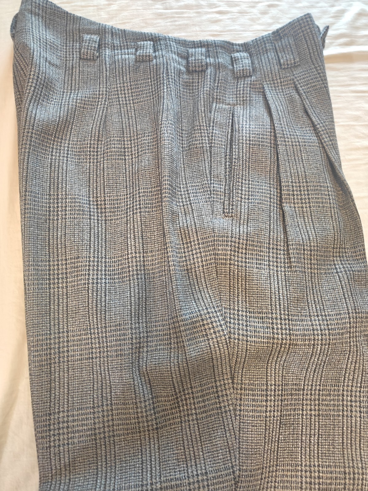 CONNOCK & LOCKIE, BESPOKE, MEN’S BRITISH MADE, PLEATED, DRESS SLACKS Size: 34
