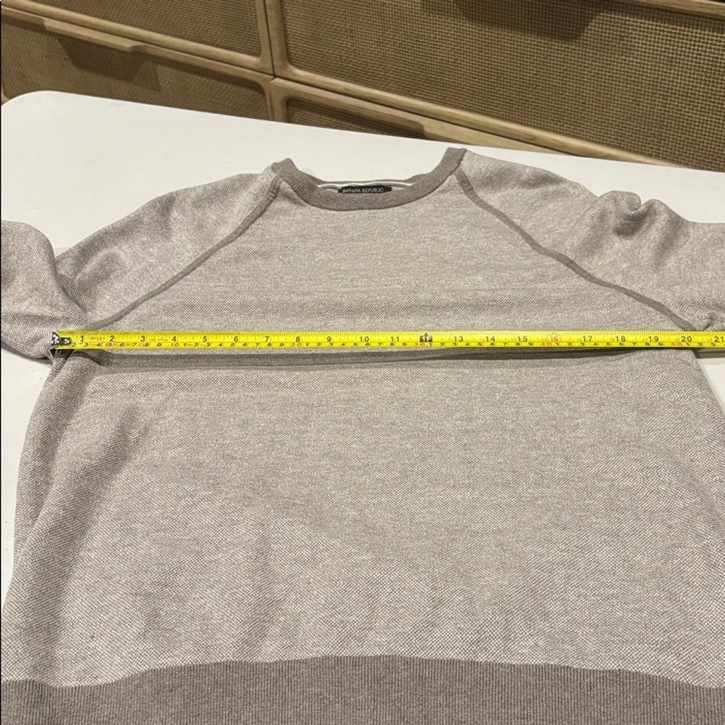 Banana Republic – Men’s Waffle long sleeve Cotton / Cashmere Sweater. Size Large