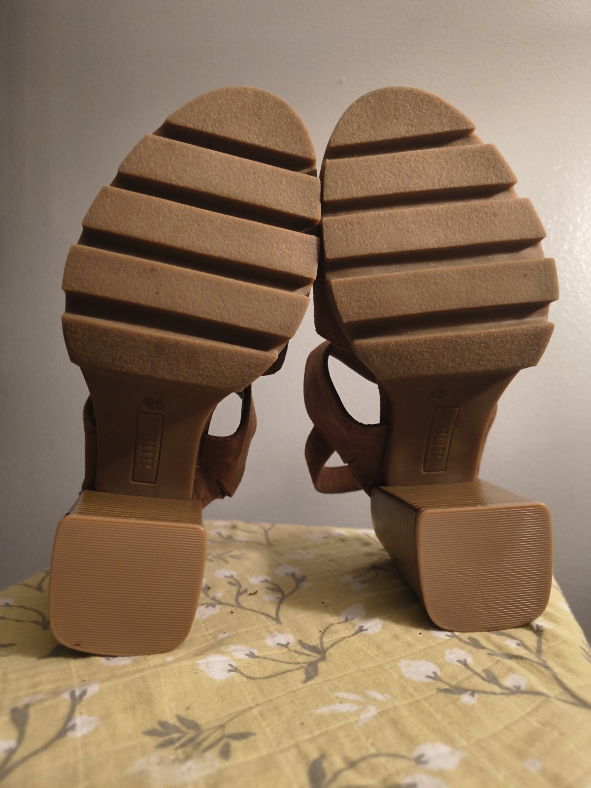 a.n.a Brown Suede Platform Block Heel Ankle Strap Sandals Size 6.5 M