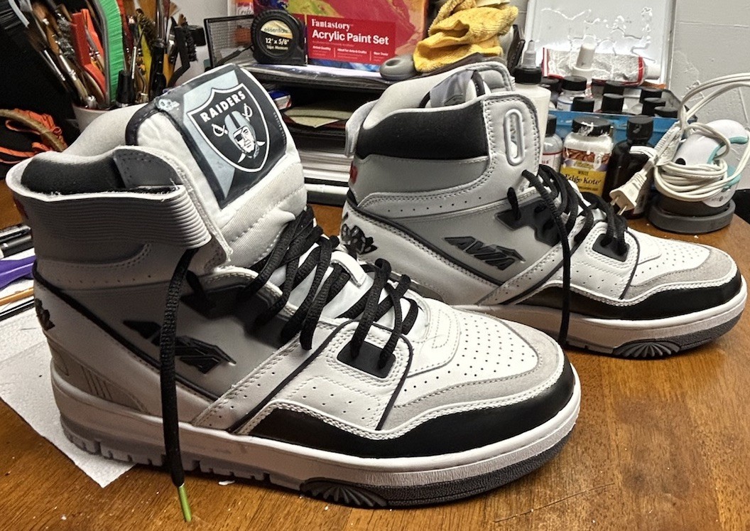 Custom Las Vegas Raiders Shoes Avia 880 High Top Mens Size 11 Silver Black New