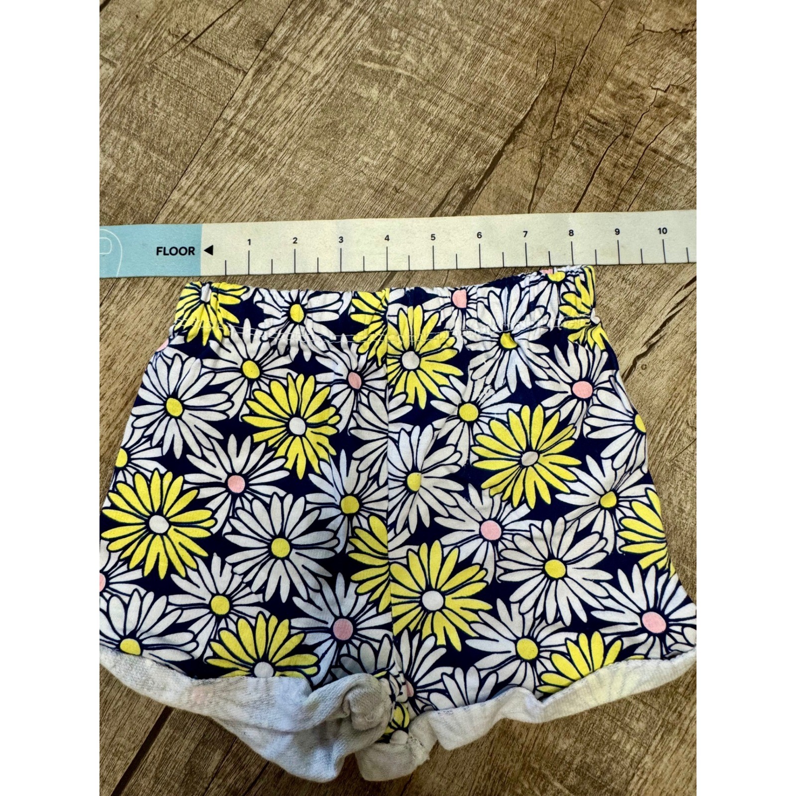 Disney Junior Minnie Mouse Daisy Duck Yellow Peplum Top Floral Shorts Set 18M