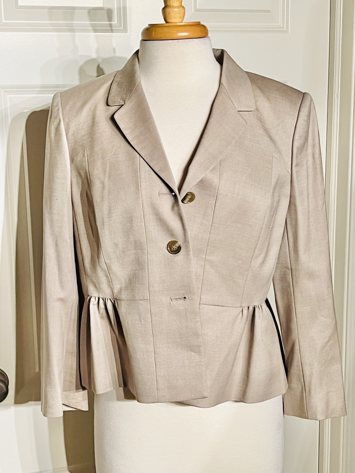 Ann Taylor Petites Virgin Wool Rayon Blend Beige Peplum Blazer Size 14P $218