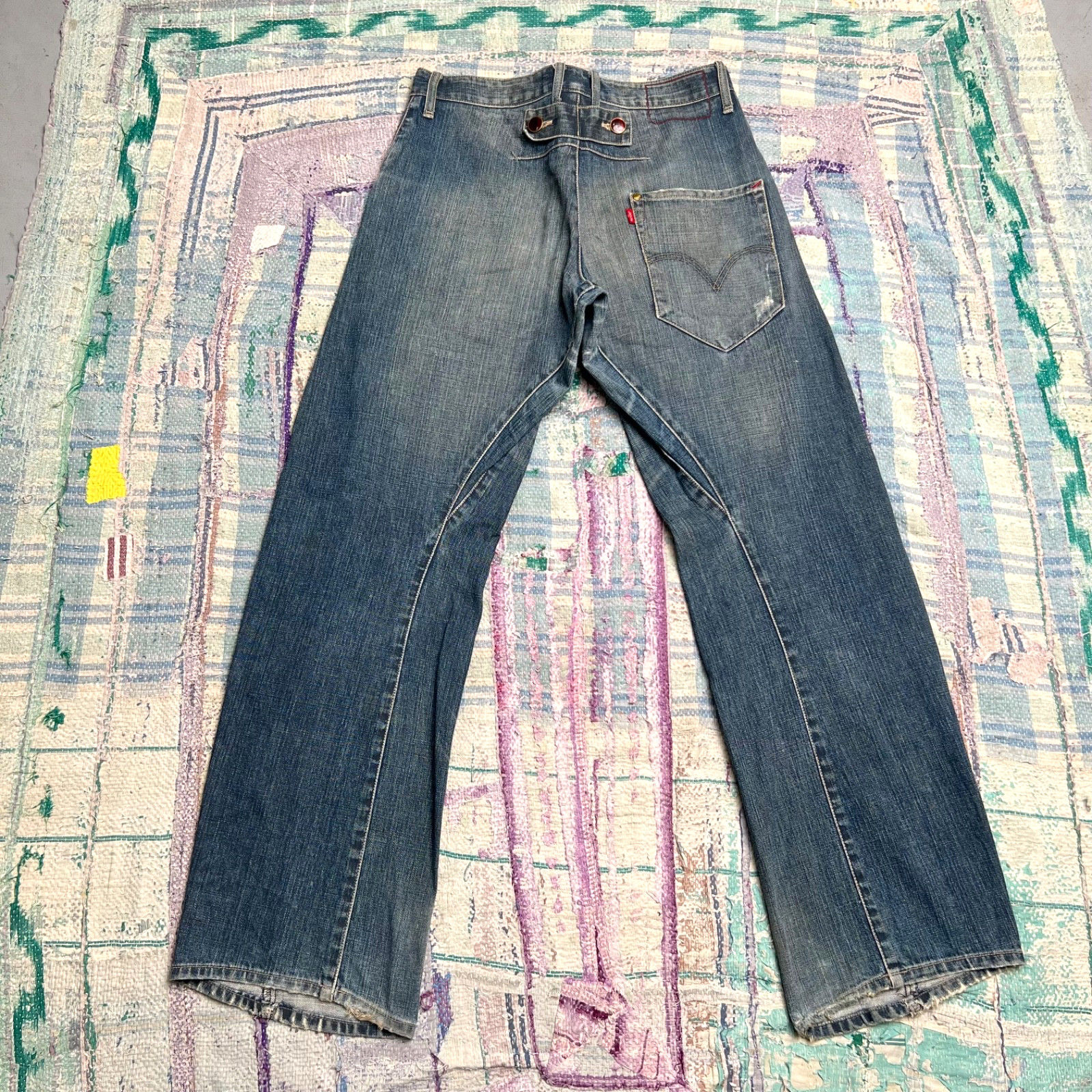 Levis Engineered Buckle Back Cinch Back Twisted Jeans Fits 30×31