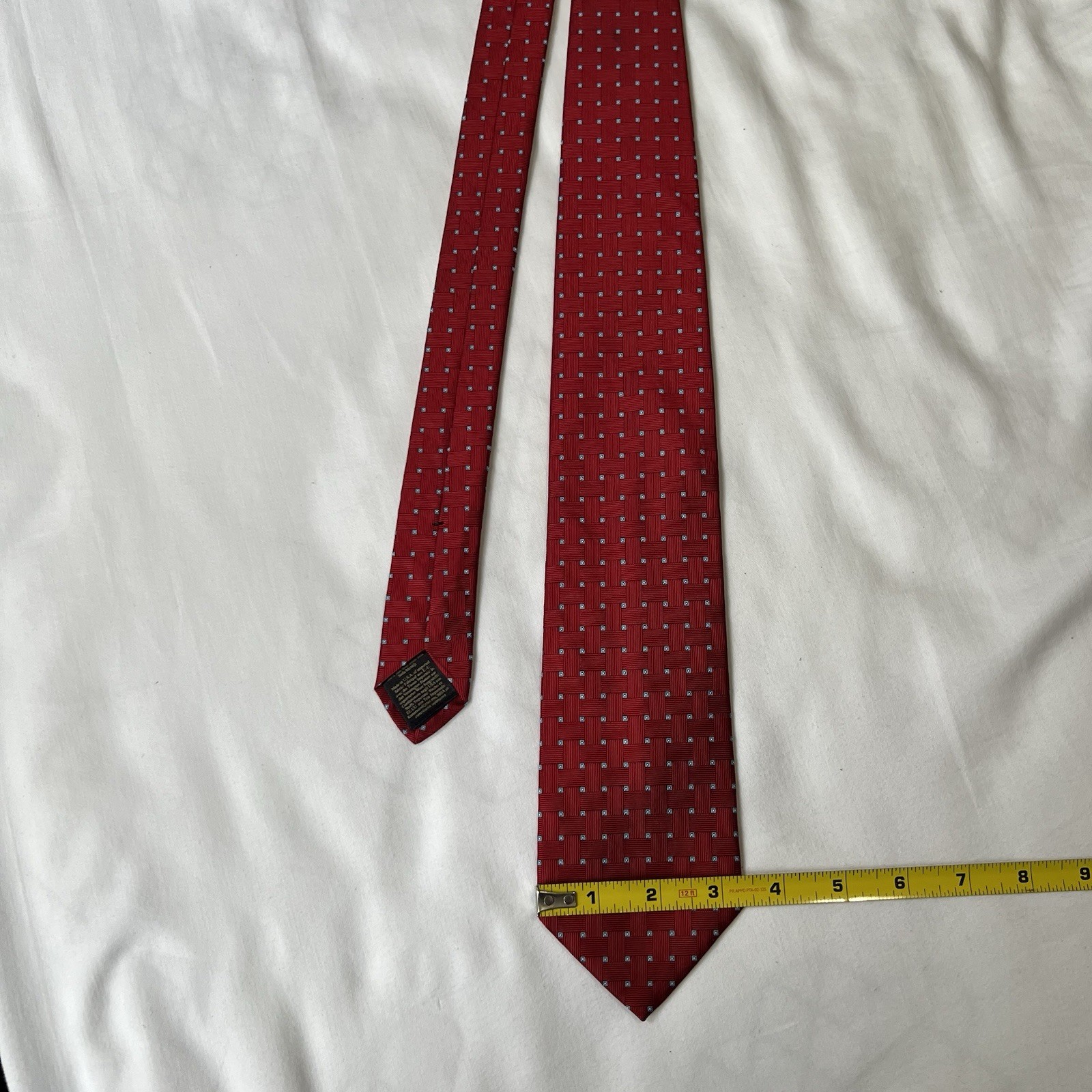 Brooks Brothers Red Silk Tie Geometric Basketweave Square Dot Made In New York