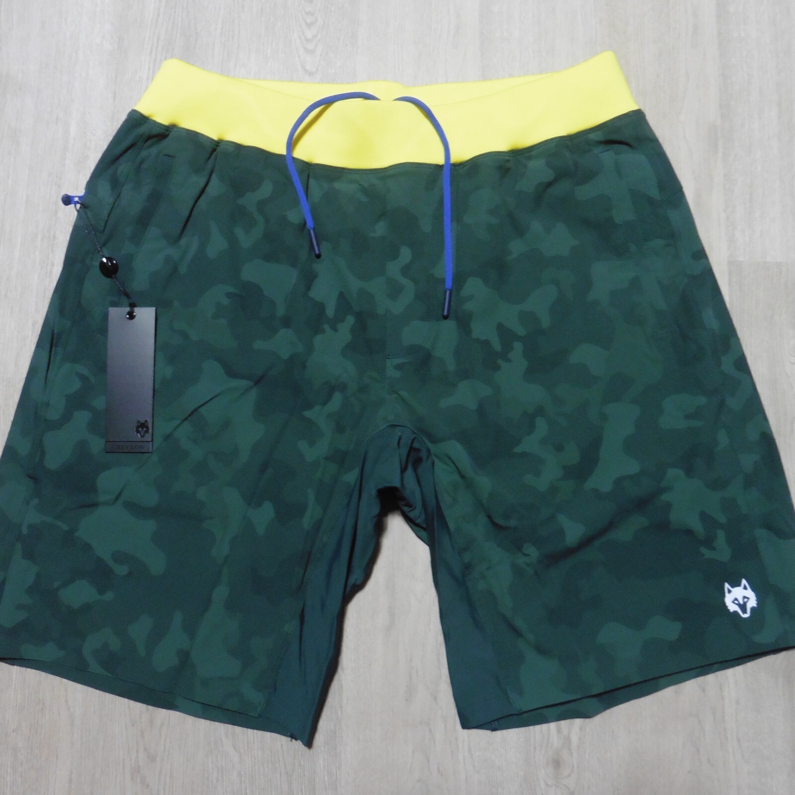 GREYSON Mens L LARGE FULTON SHORTS CAMO SCAREB GREEN LINED 9″ GOLF WORKOUT
