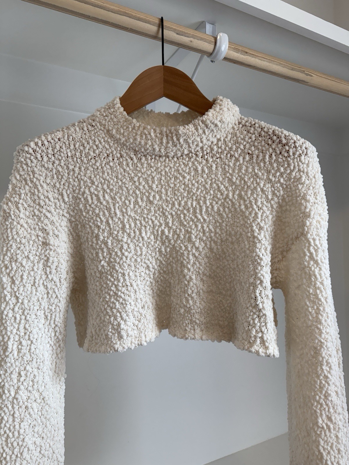 NA-KD Women’s Cream/ Ivory Textured Mock Neck Cropped Sweater M