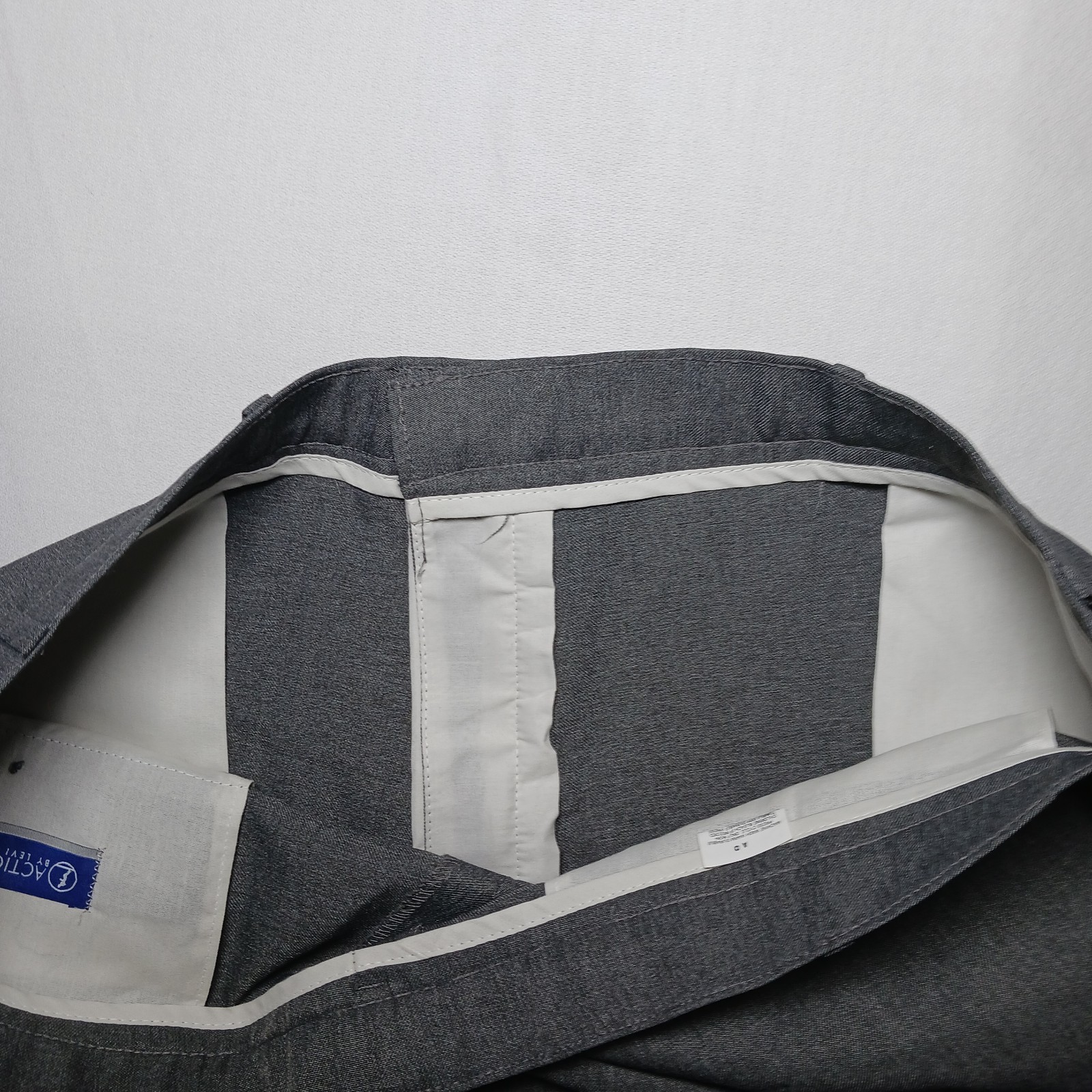 Vintage 1999 Levi’s Mens Action Slacks 40X30 Gray Heathered Dacron
