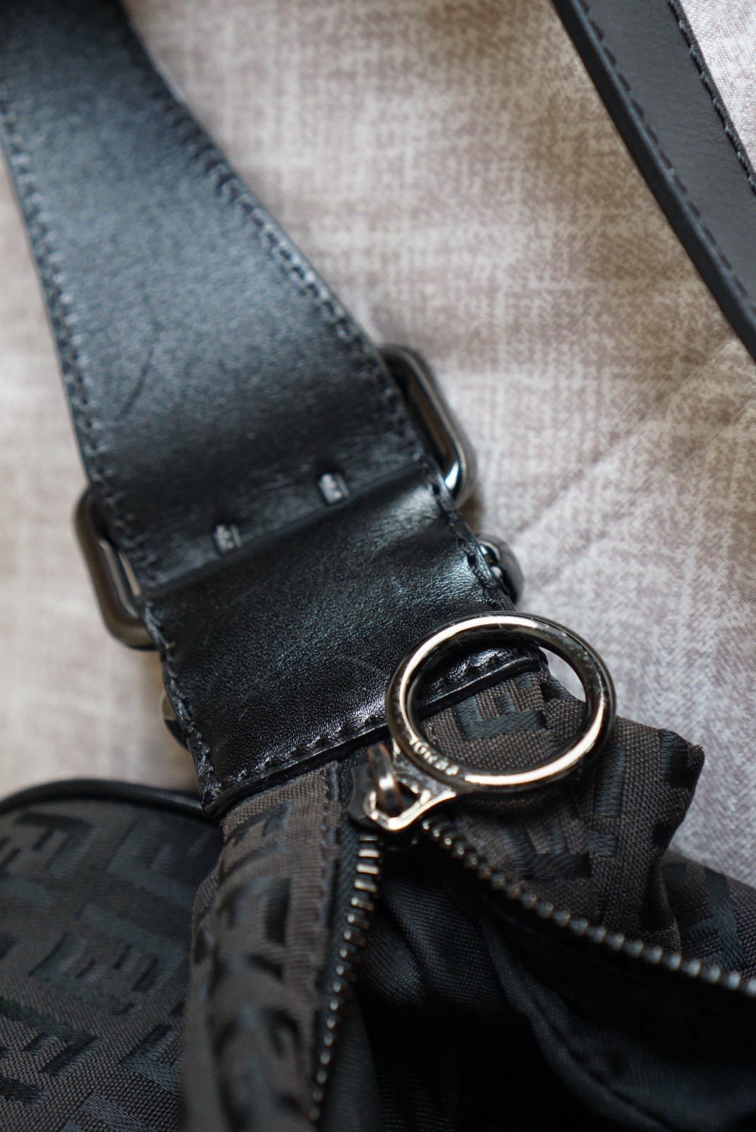 Fendi Zucca Oyster hobo Shoulder Bag Black Leather Original Vintage