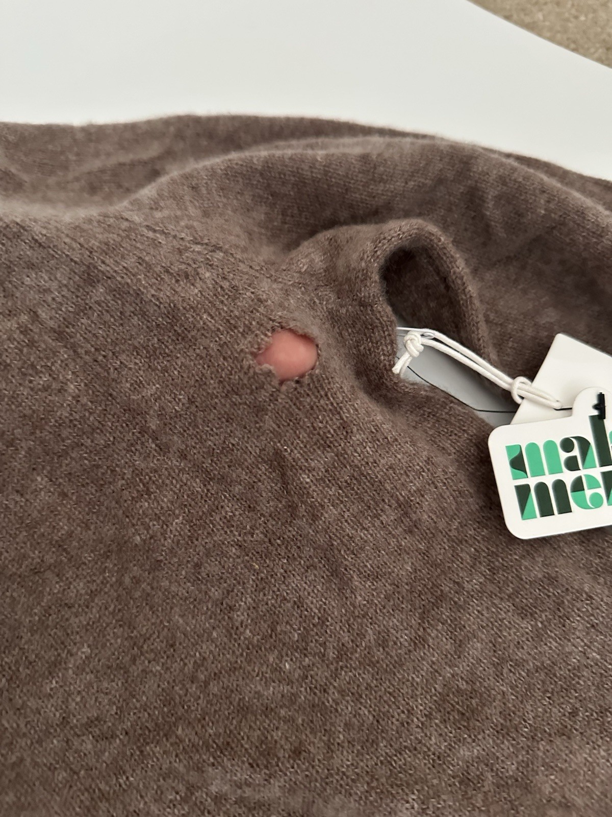 NEW, Nordstrom V-Neck Cashmere Sweater in Brown M