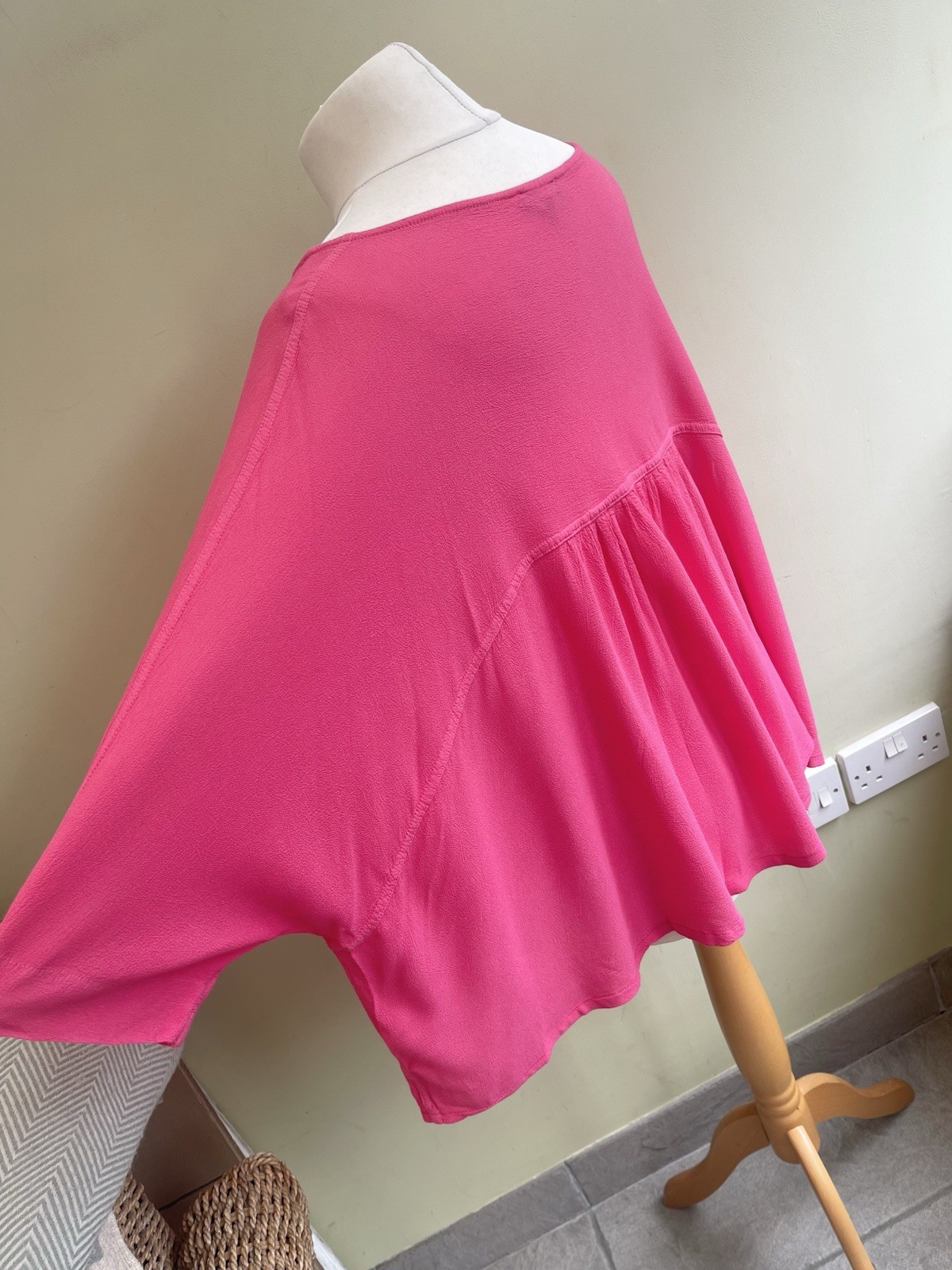 Sahara Hot Pink Viscose Boxy Batwing Blouse Size Medium Large Oversized