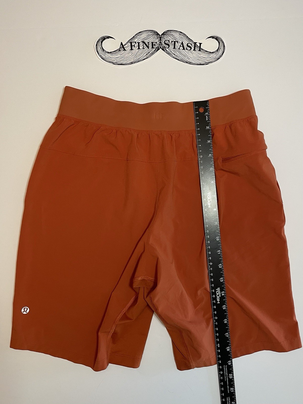 Lululemon T.H.E. Short 9″ Men Small Linerless Orange Terracotta Athletic Gym