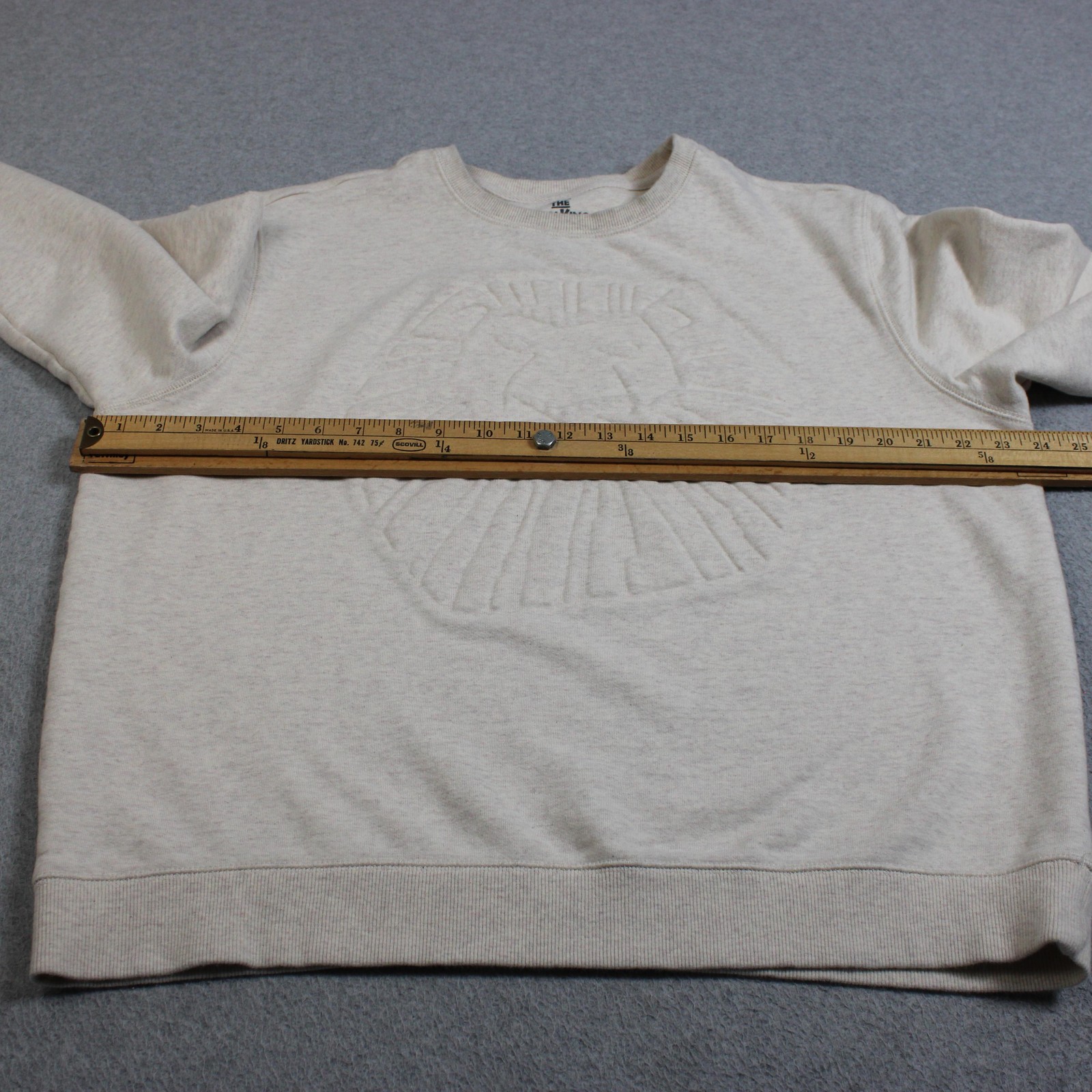 Disney Lion King Sweatshirt Mens XL Beige Tonal Lion Fleece Pullover Musical