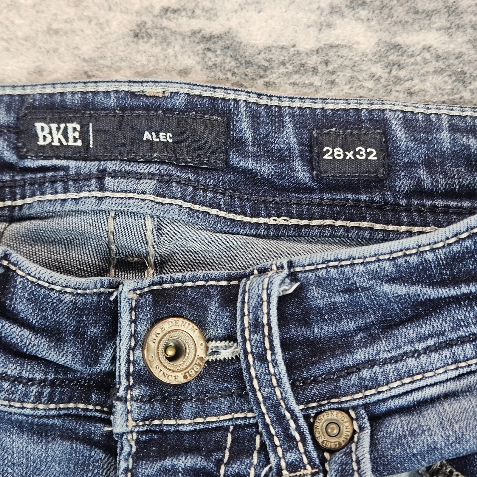 BKE Alec Jeans Mens 28×32 Blue Straight Medium Wash Denim Low Rise Whiskers