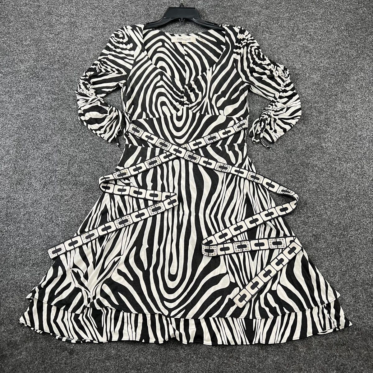 DIANE VON FURSTENBURG Silk Zebra Print Mini Dress Women’s Size 0 Black