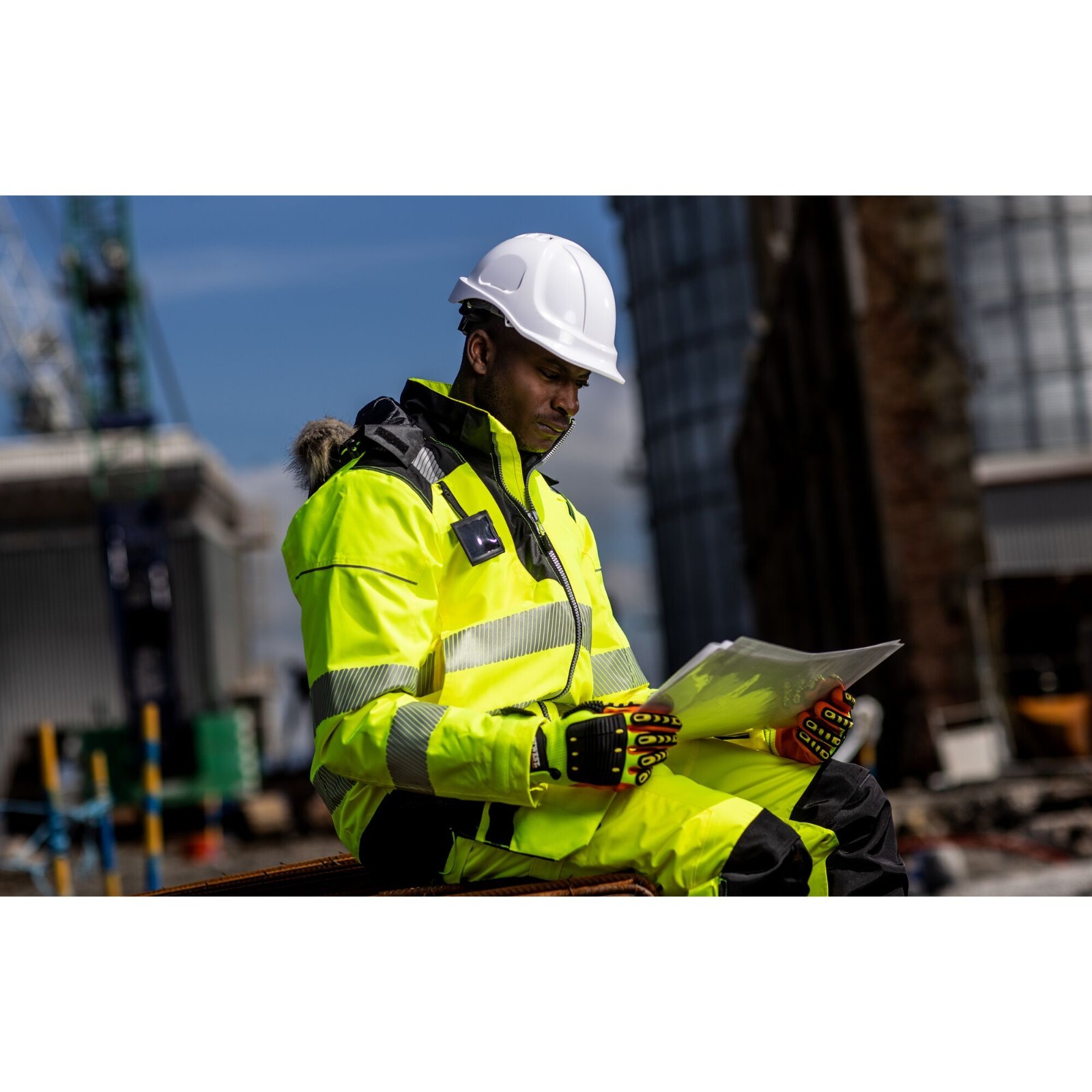 Portwest PW367 Waterproof Hi Vis Reflective 5-in-1 Winter Safety Jacket
