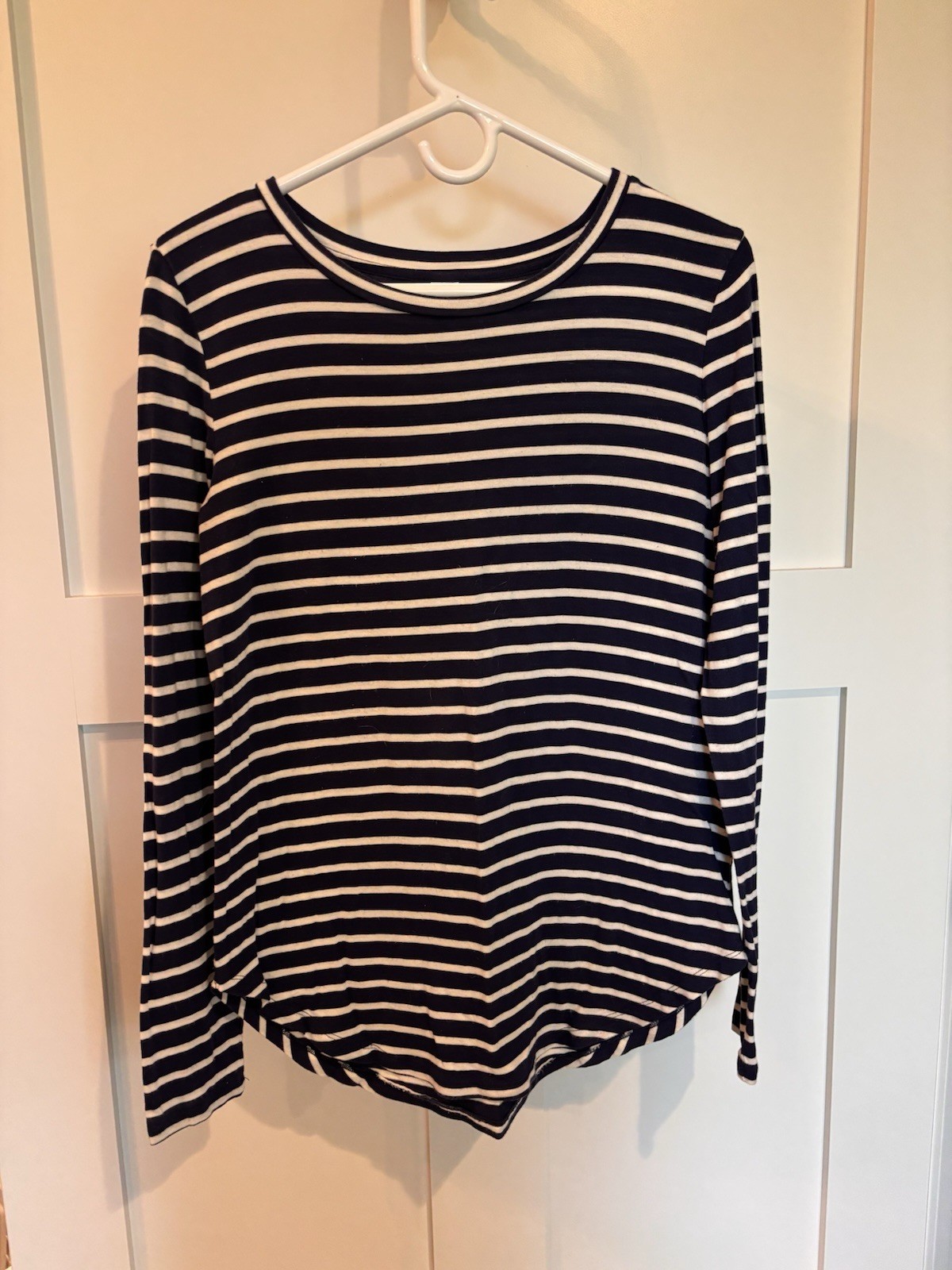Old Navy Women’s Luxe Long-Sleeved Top Striped, Size M
