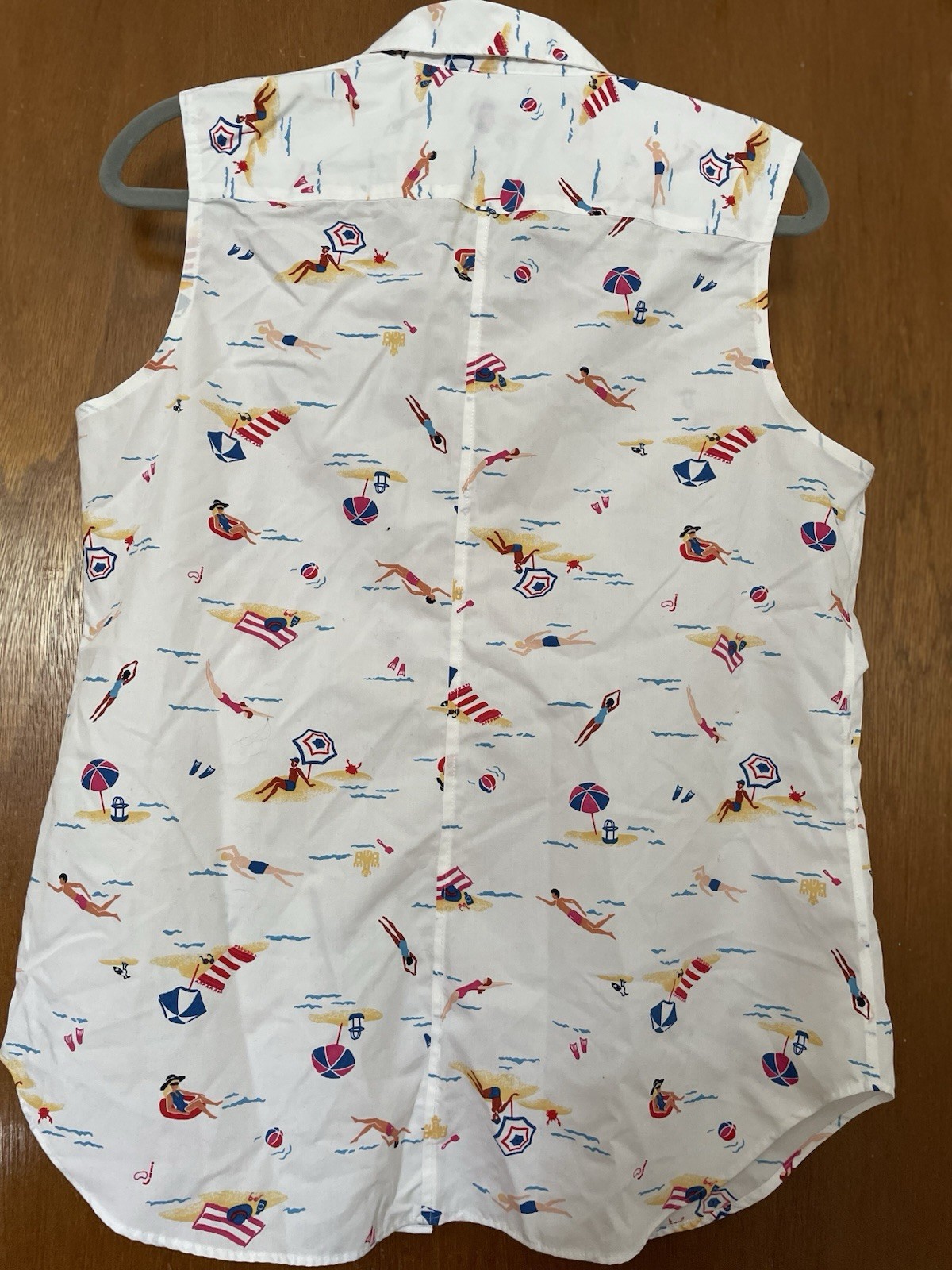 Lands End Sleeveless No Iron Supima Sleeveless Woman’s Top Fun Print Size 14