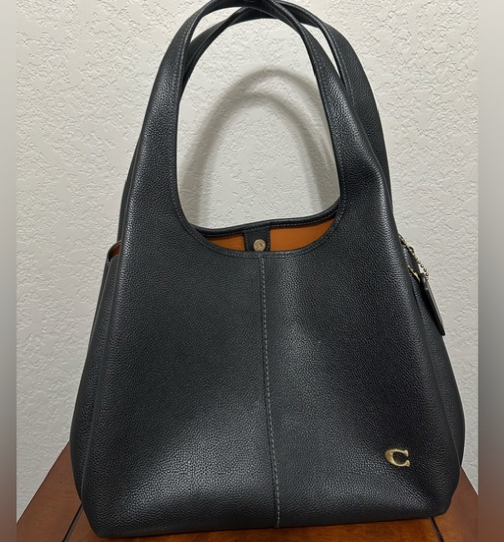 Coach Lana Shoulder Pebble Bag Black