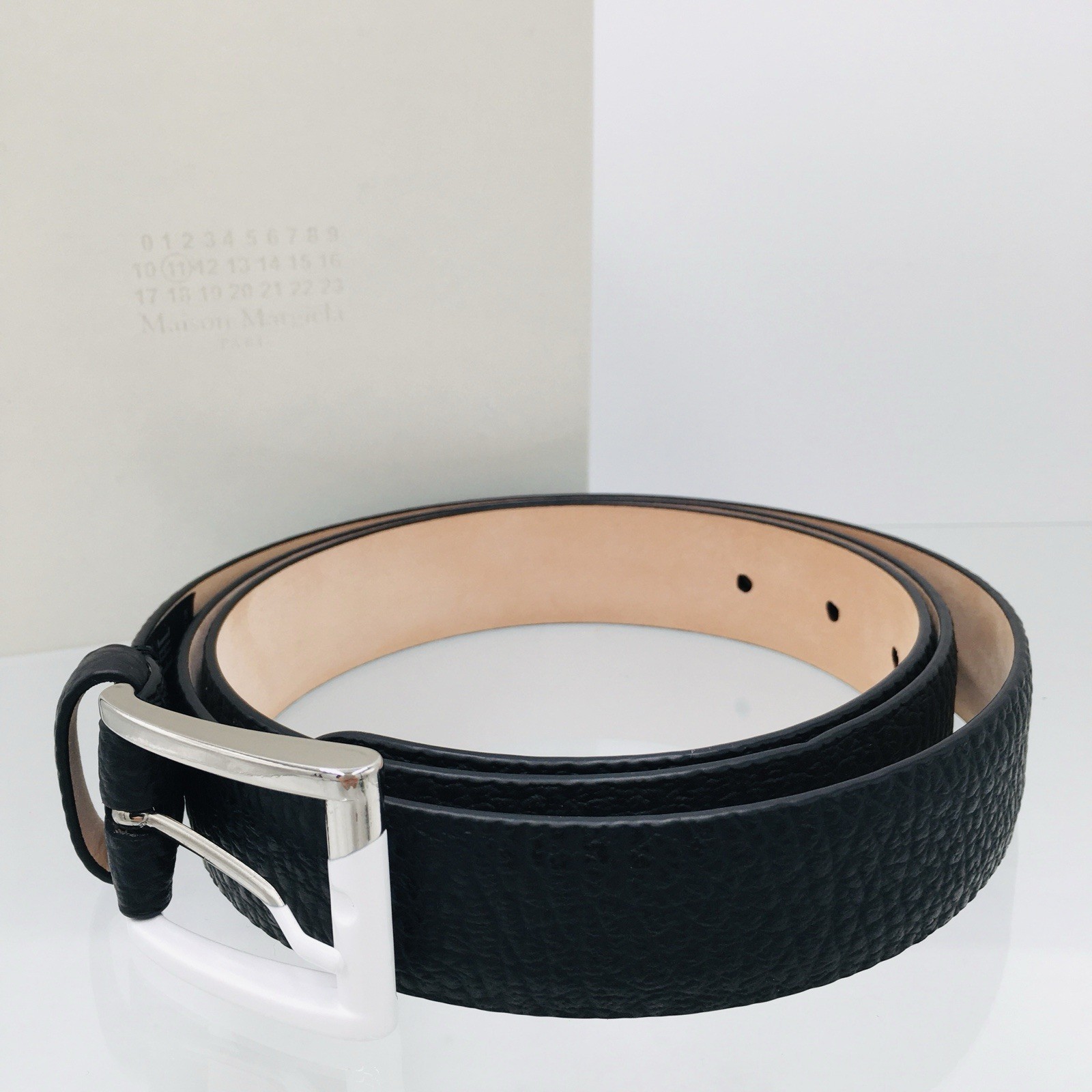 Maison Margiela SA1TP0005 P5872 T8013 Black Leather Belt