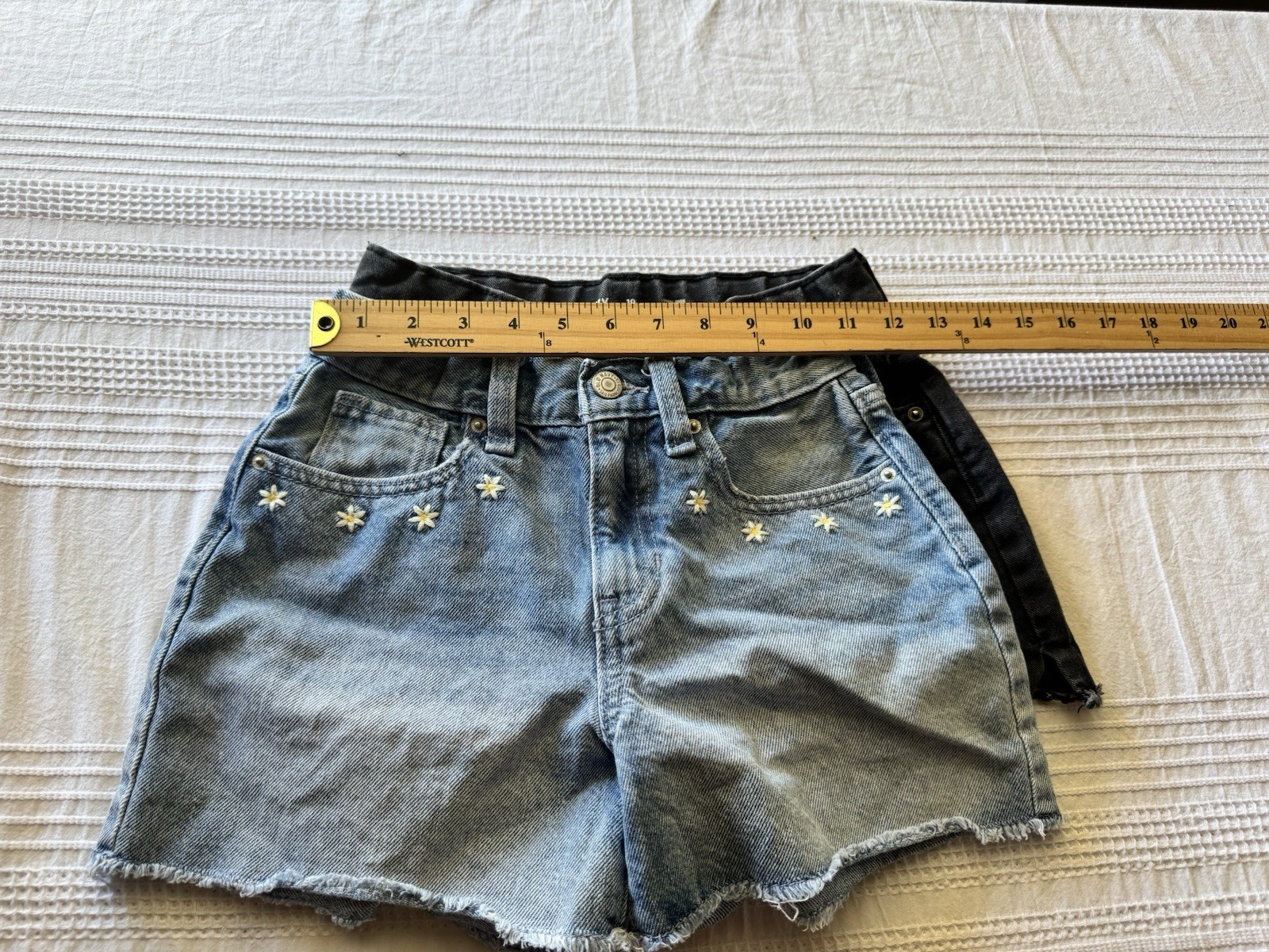Girls Lot of 2 Denim Cut-Off Shorts Blue & Black Light Wash Button Pockets 10/12
