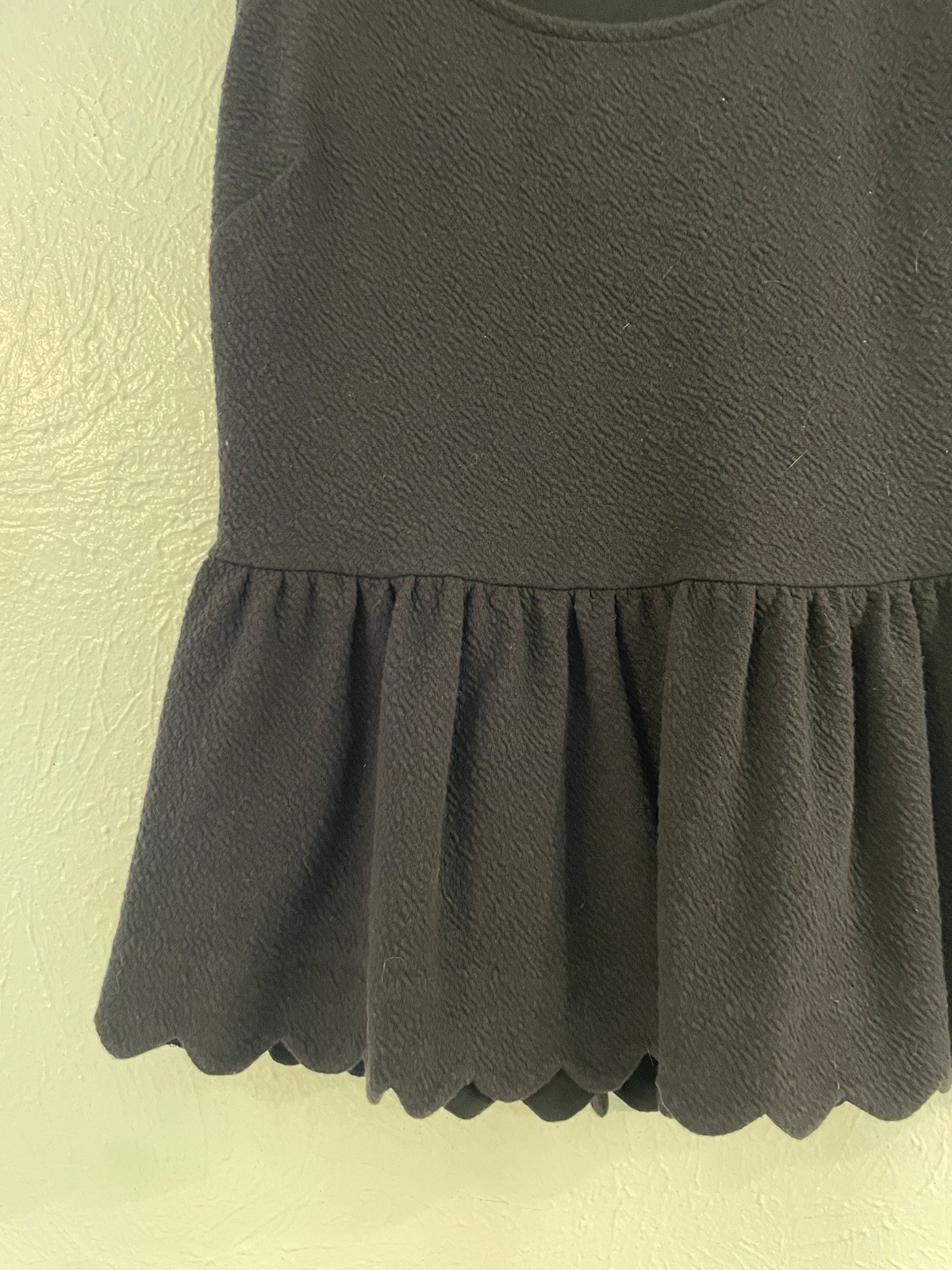 Anthropologie Women’s Black Scalloped Peplum Tank Top Size M