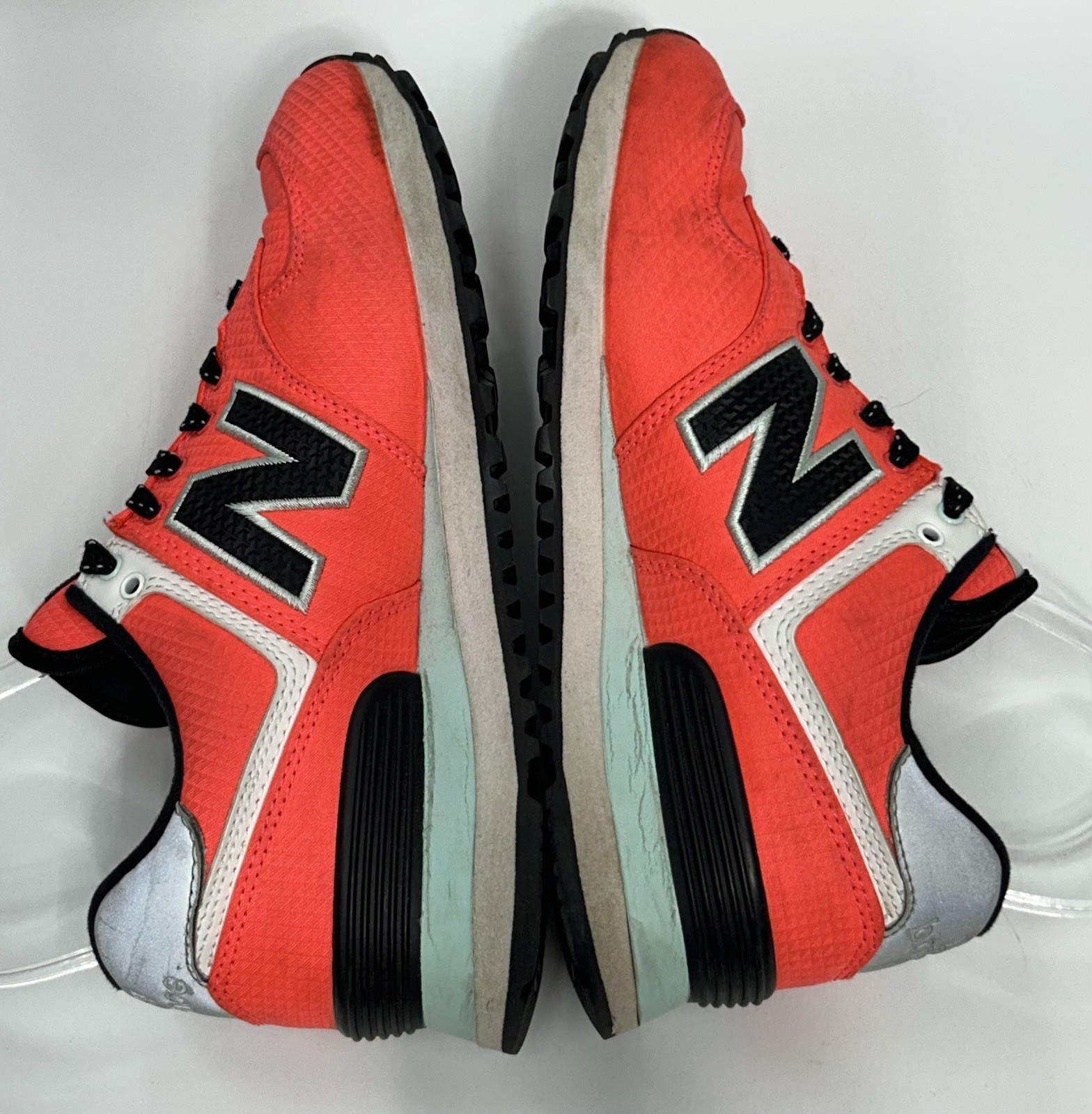 New Balance 574 Women’s Shoes Sneakers Size 6 Vivid Coral Running Retro Gym