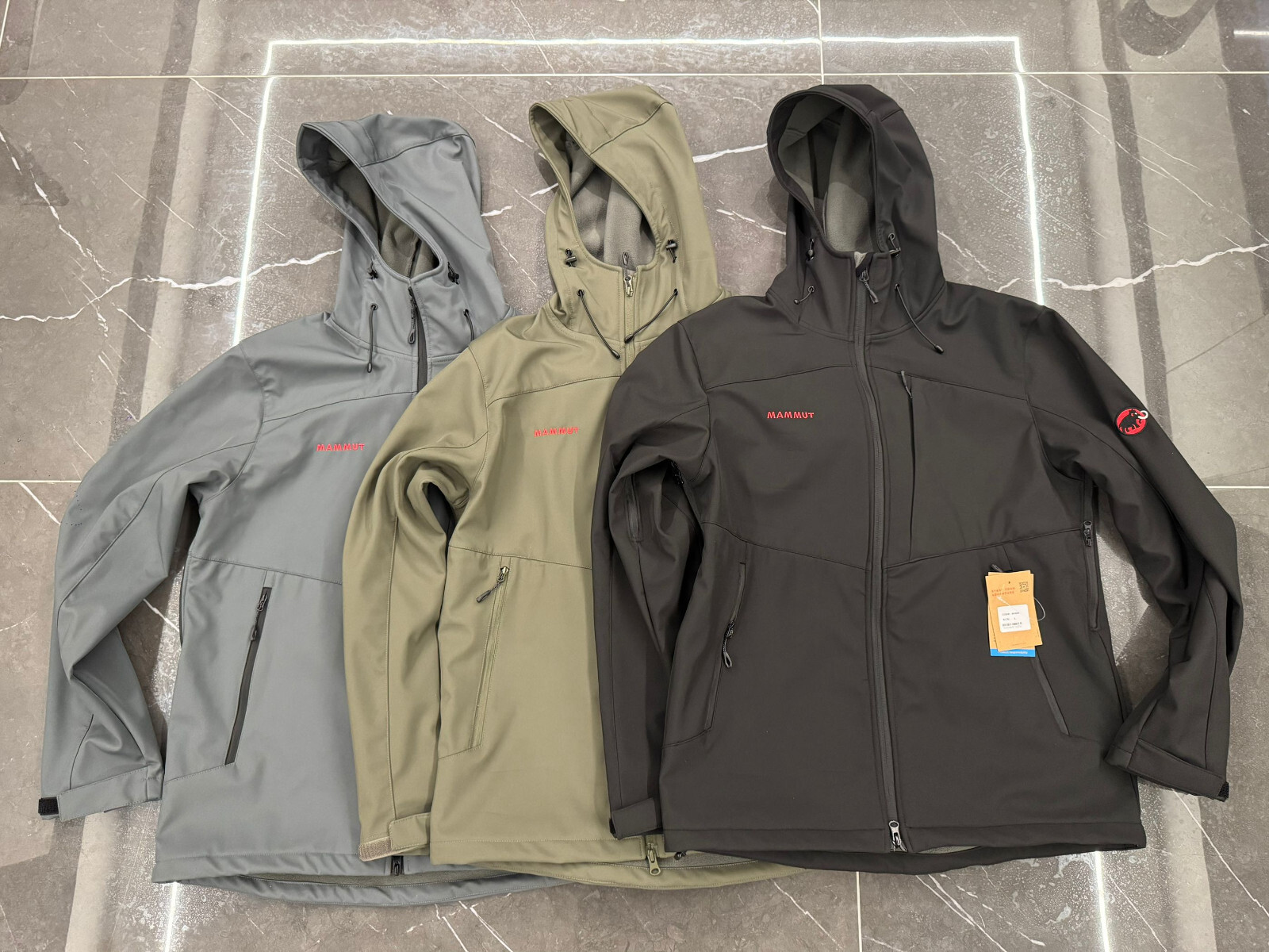 Ultimate VII Mammut Softshell Jacket. Men’s model. Size S to 3XL.