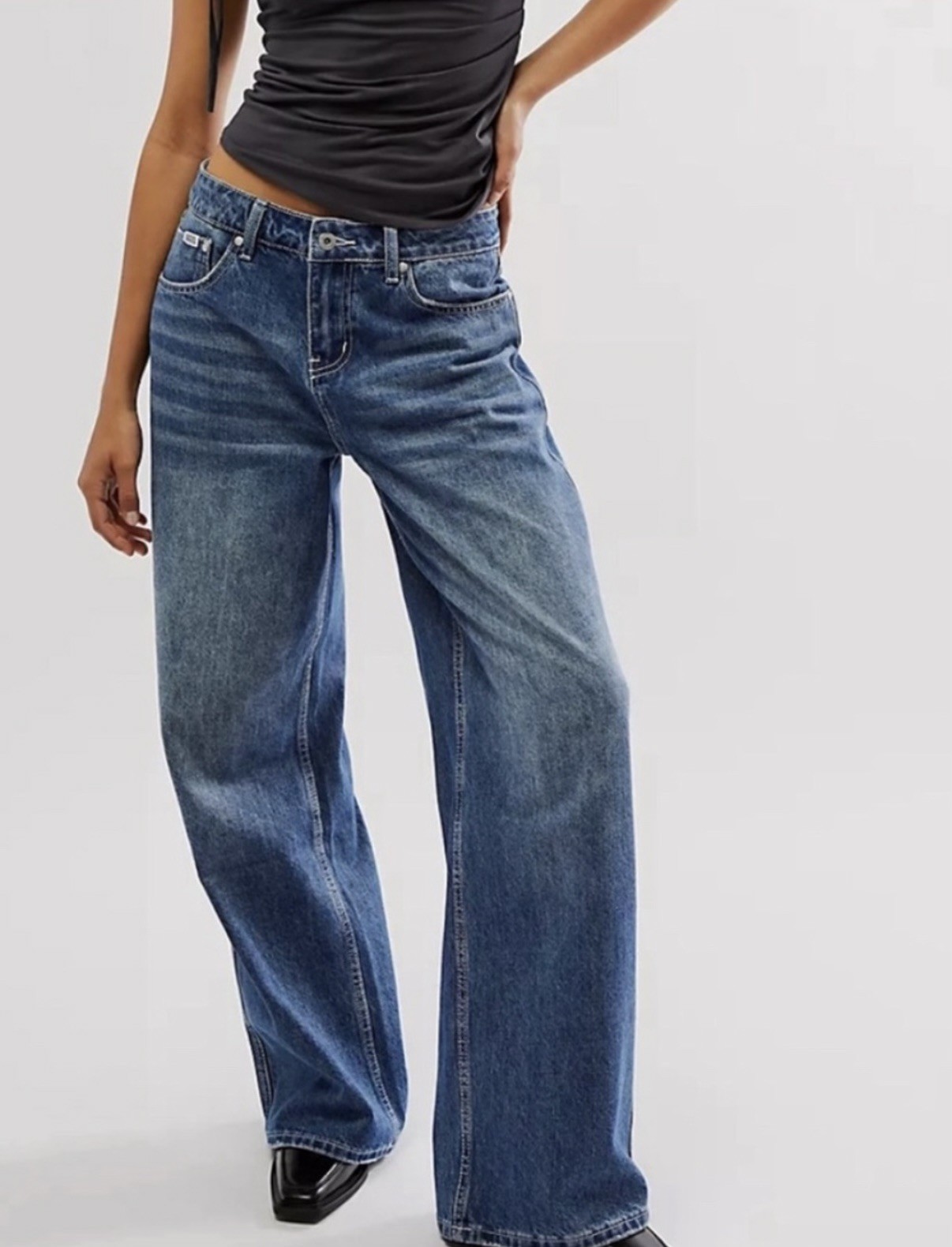 Free People Ragged Women’s Wide-Leg Blue Medium Wash Denim Jeans 5-Pocket Zip