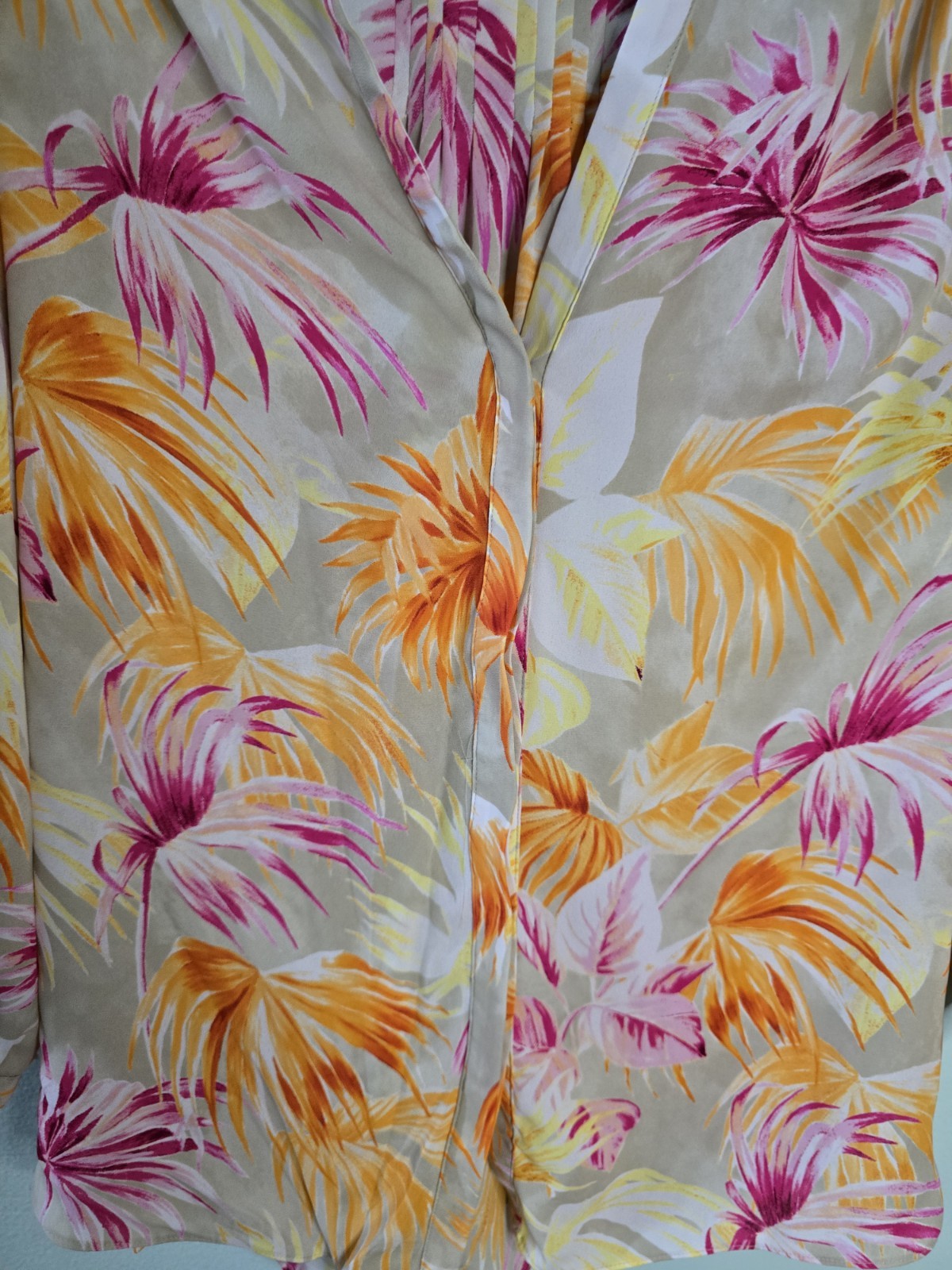NYDJ Womens XS Tropical Palm Print Blouse Orange Pink 3/4 Sleeve Pleated V-Neck