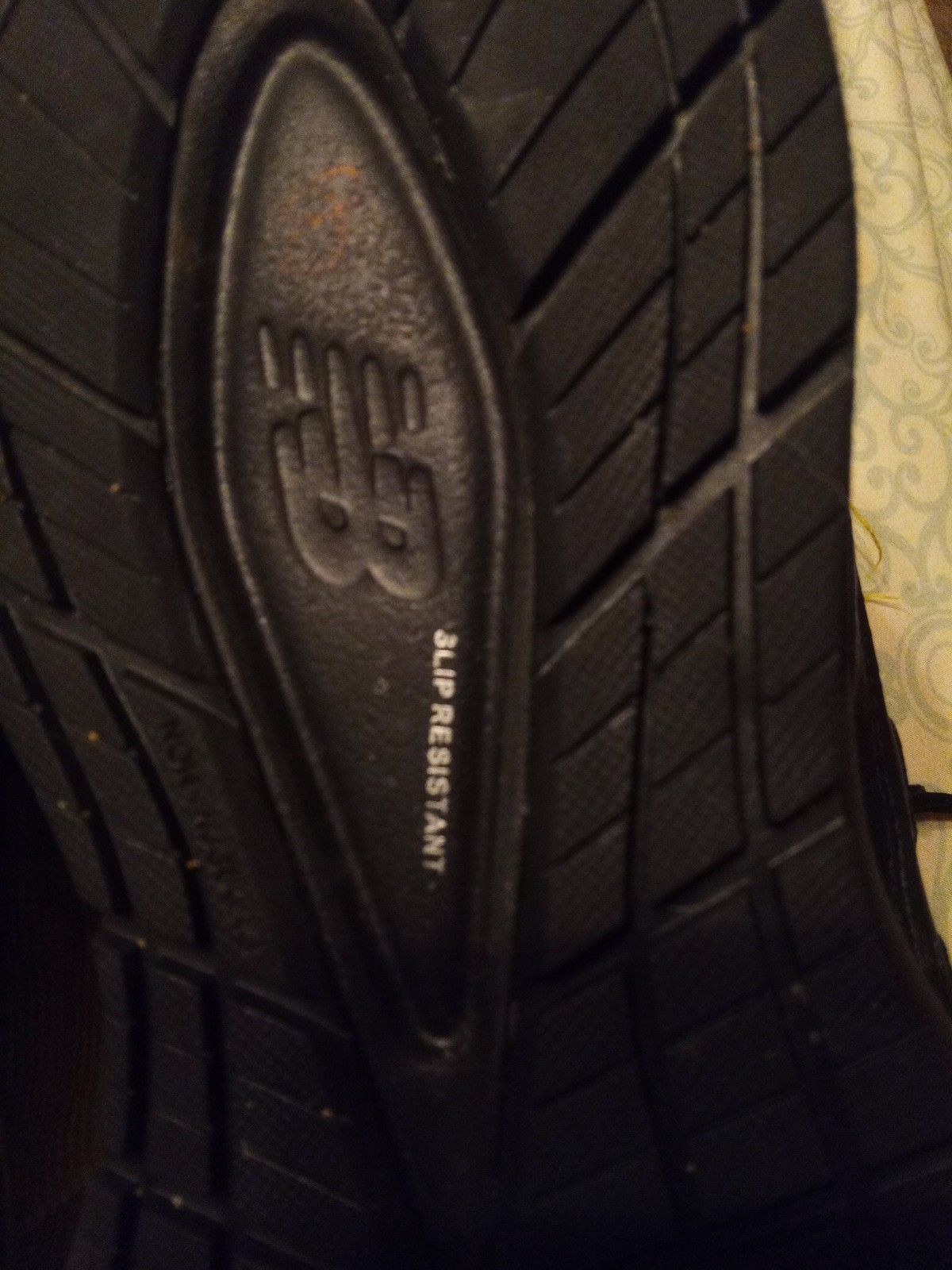 New Balance 608 Men’s Size 8.5 4E Black Leather Running Shoes