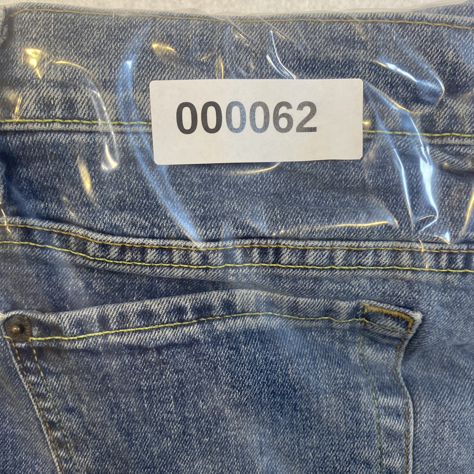 Old Navy Curvy Just Below Waist Boot Cut Jeans Size 8 Denim Pants Stretch