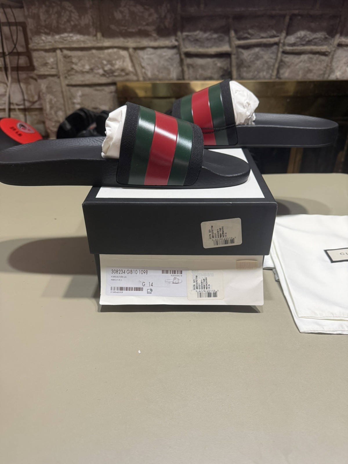 Gucci Slides *BRAND NEW* RARE SIZE 14 🔥 🔥 🔥