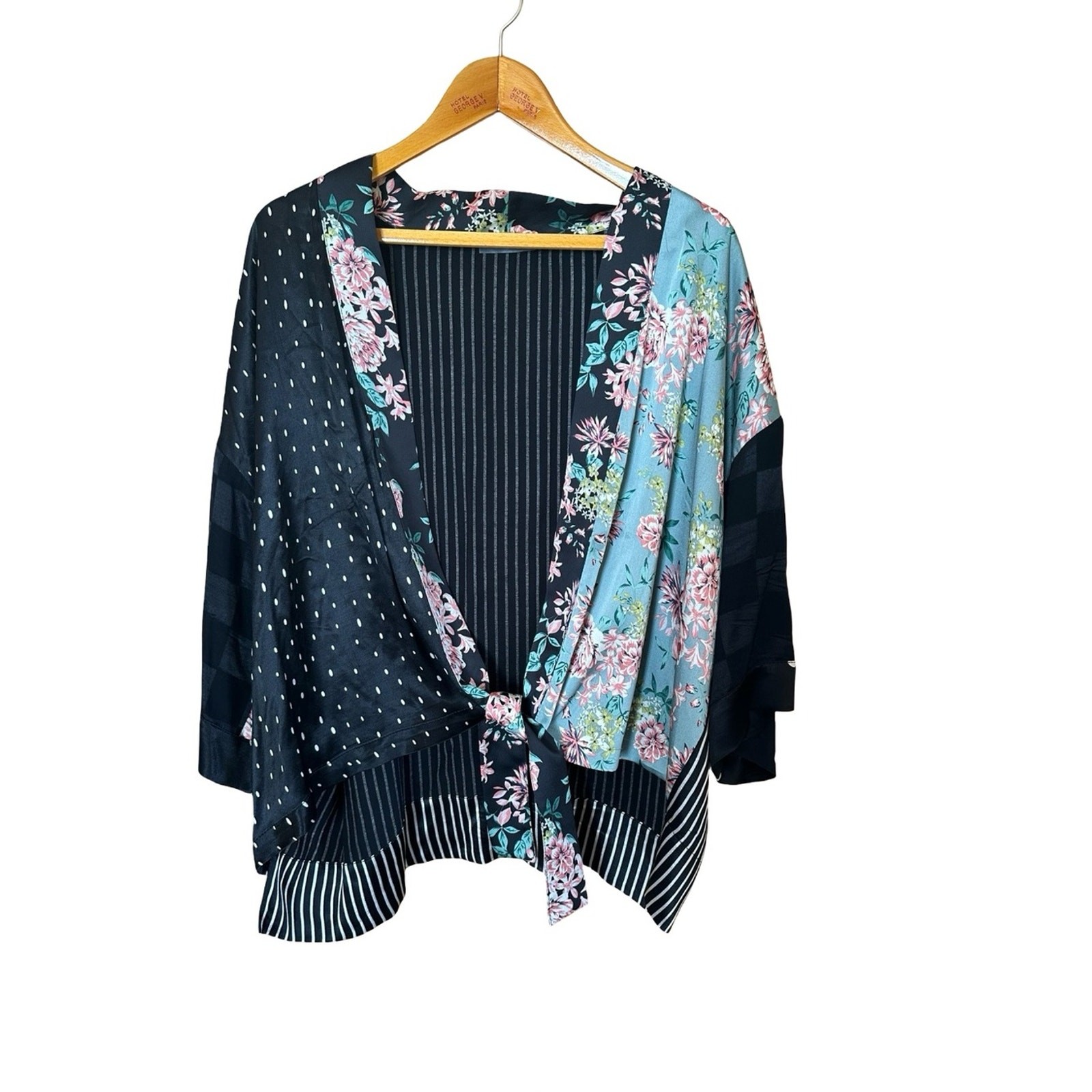 Alembika Layla Satin Kimono Toe Front Flowy Flowers Black Sz L