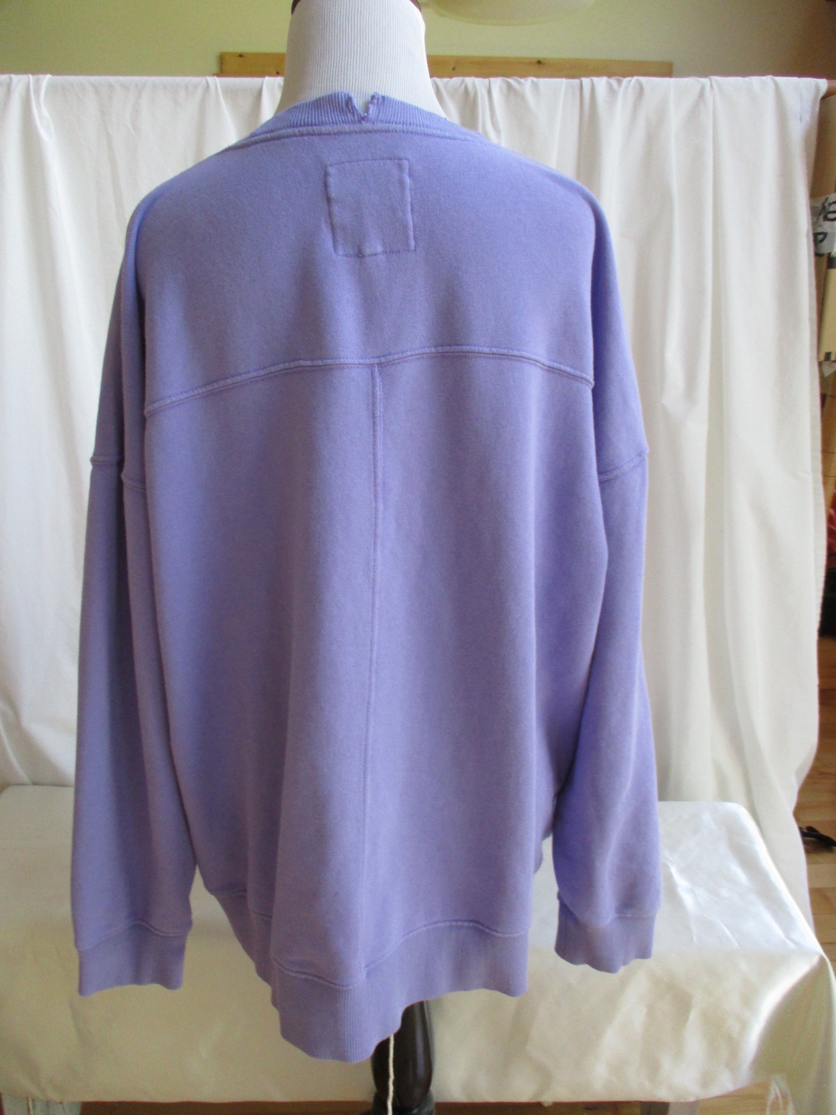Aerie Size M The Chill Crew Sweatshirt Color Solar Violet