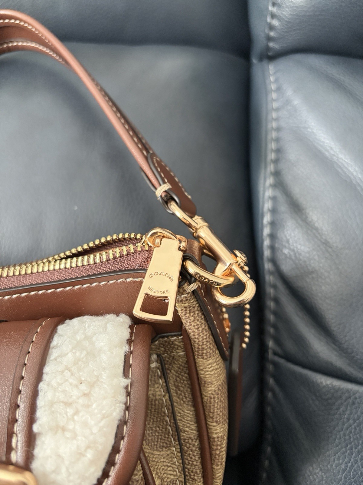 COACH Ashton Baguette Bag In Signature Canvas Tan/Natural CY658 NEW