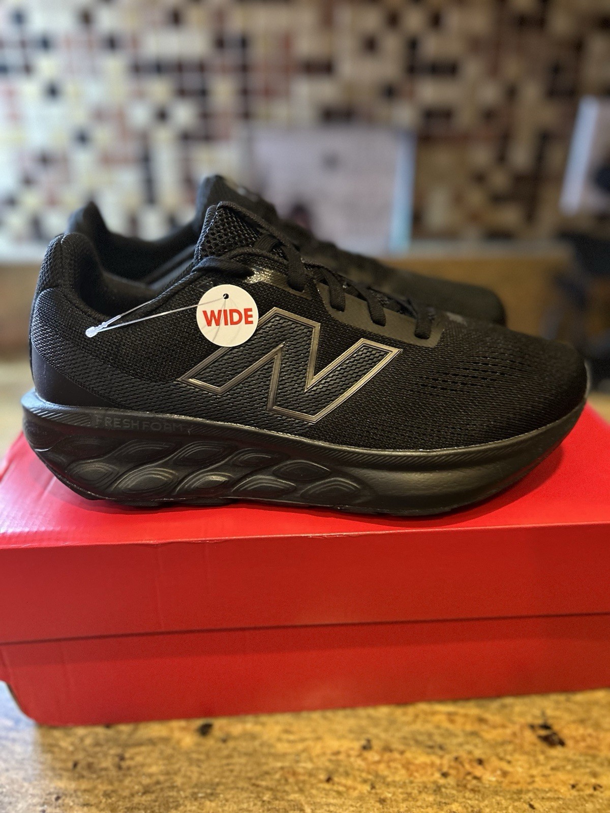 New Balance 10 Women’s/8.5 Men’s Wide Fresh Foam 520 V9 – Triple black