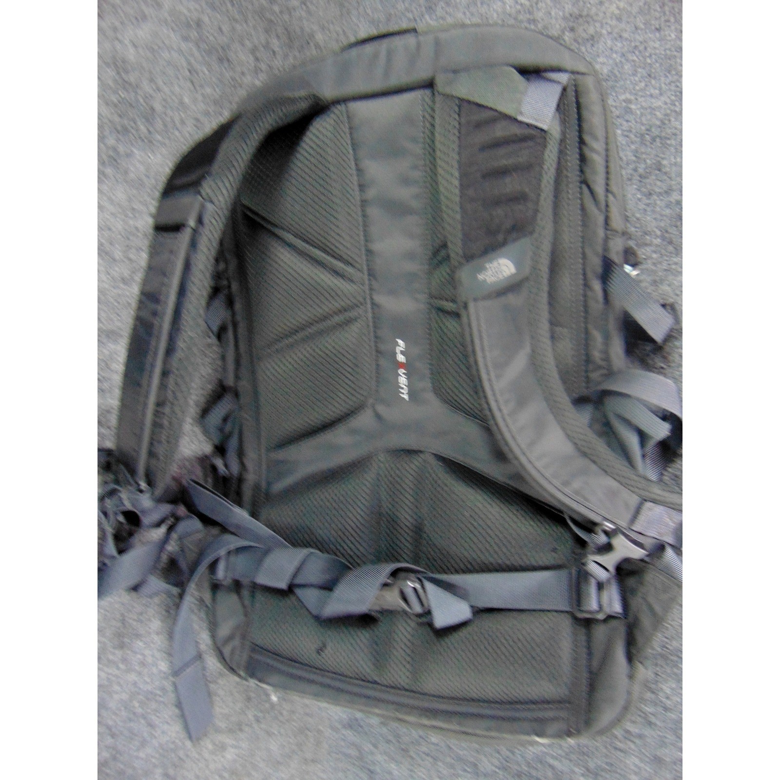 The North Face Recon Backpack Mens Black Teal FlexVent Daypack Hiking Bag Fray